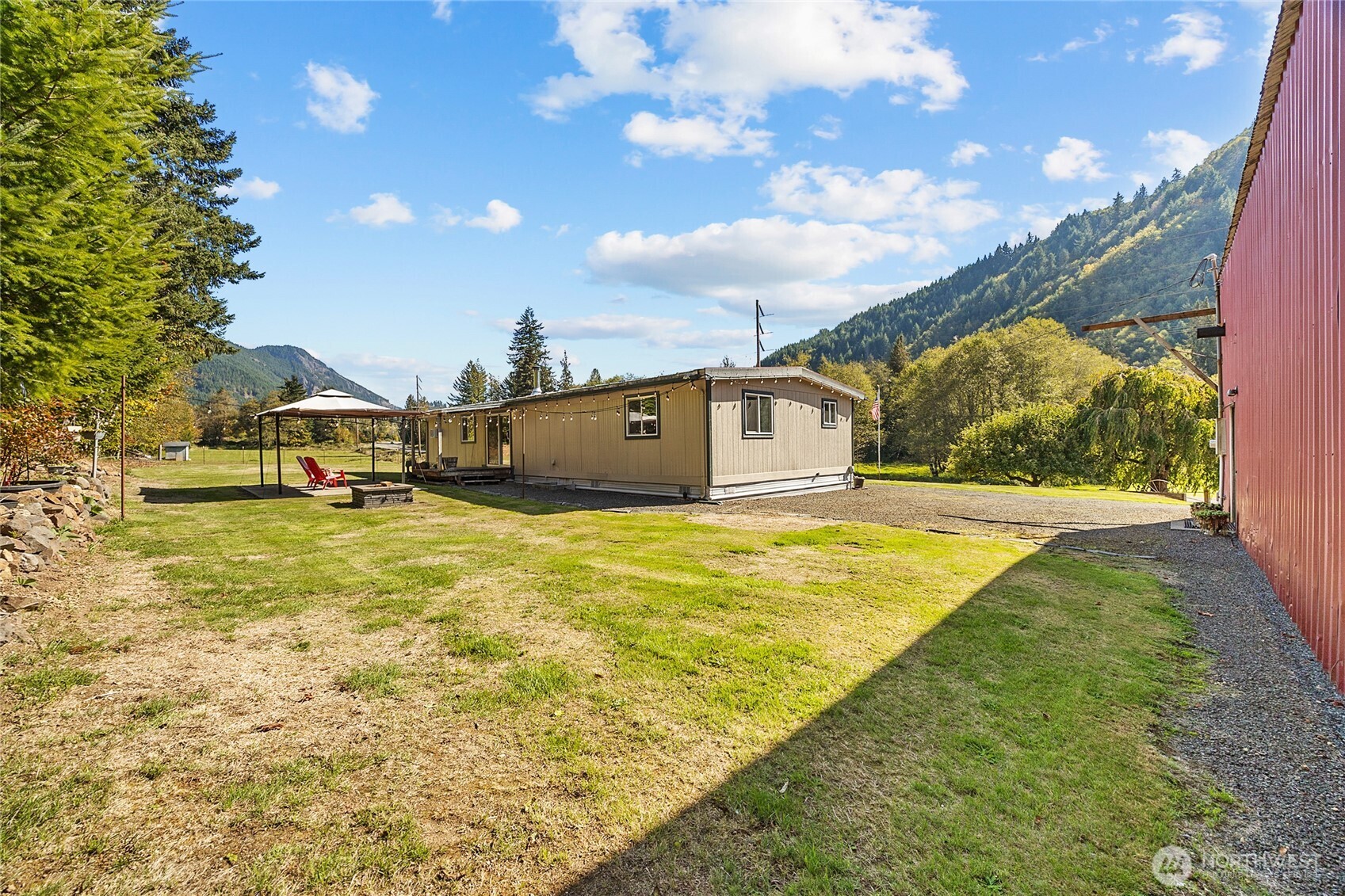 8619 Us Highway 12 Property Photo 2