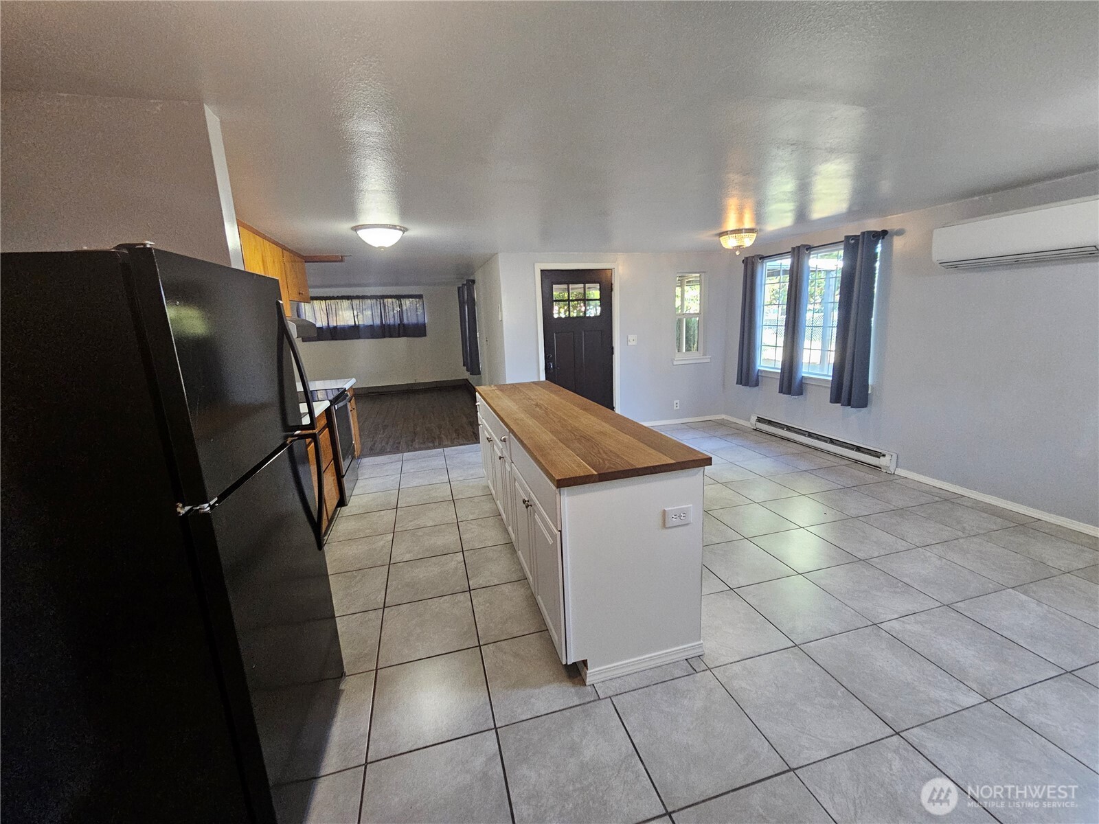 335 F Street Property Photo 5