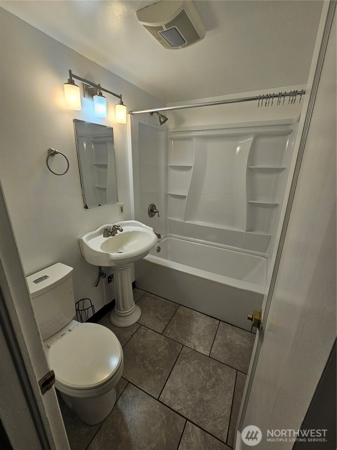 335 F Street Property Photo 10