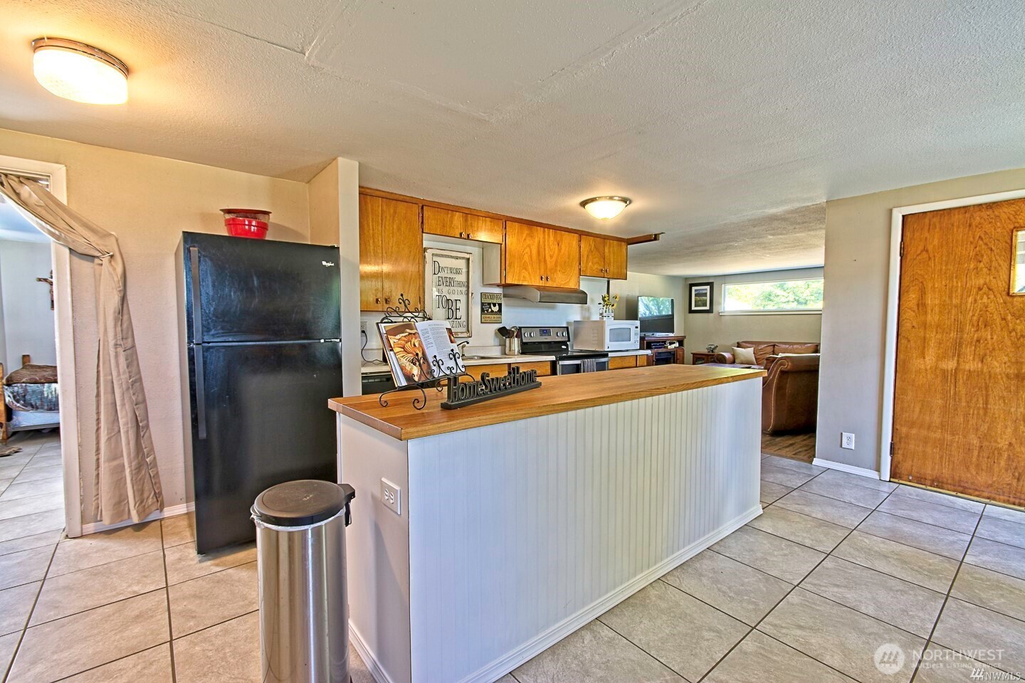335 F Street Property Photo 14