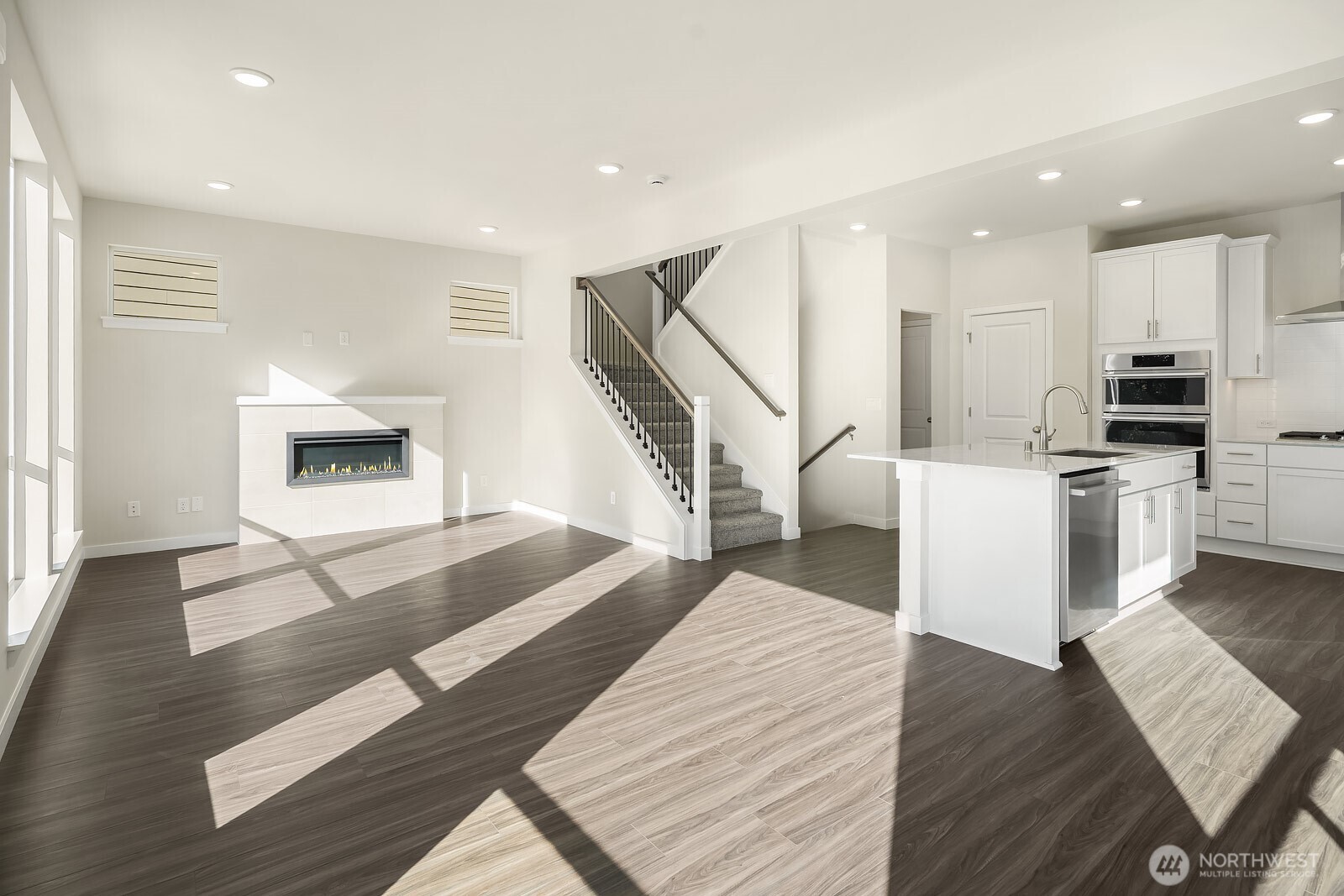 4273 Aberdeen Way Property Photo 10