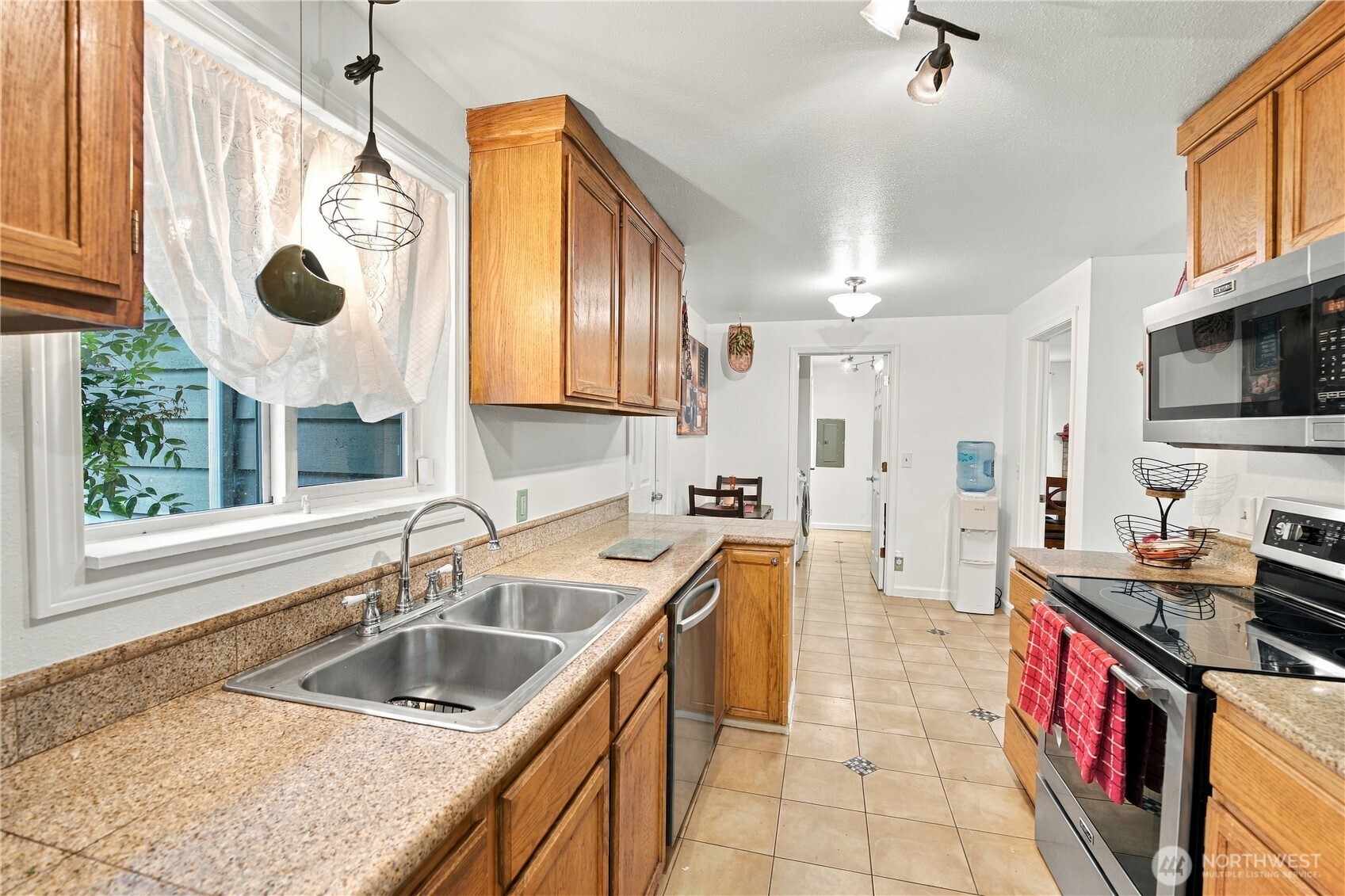 15403 Corliss Place Property Photo 8