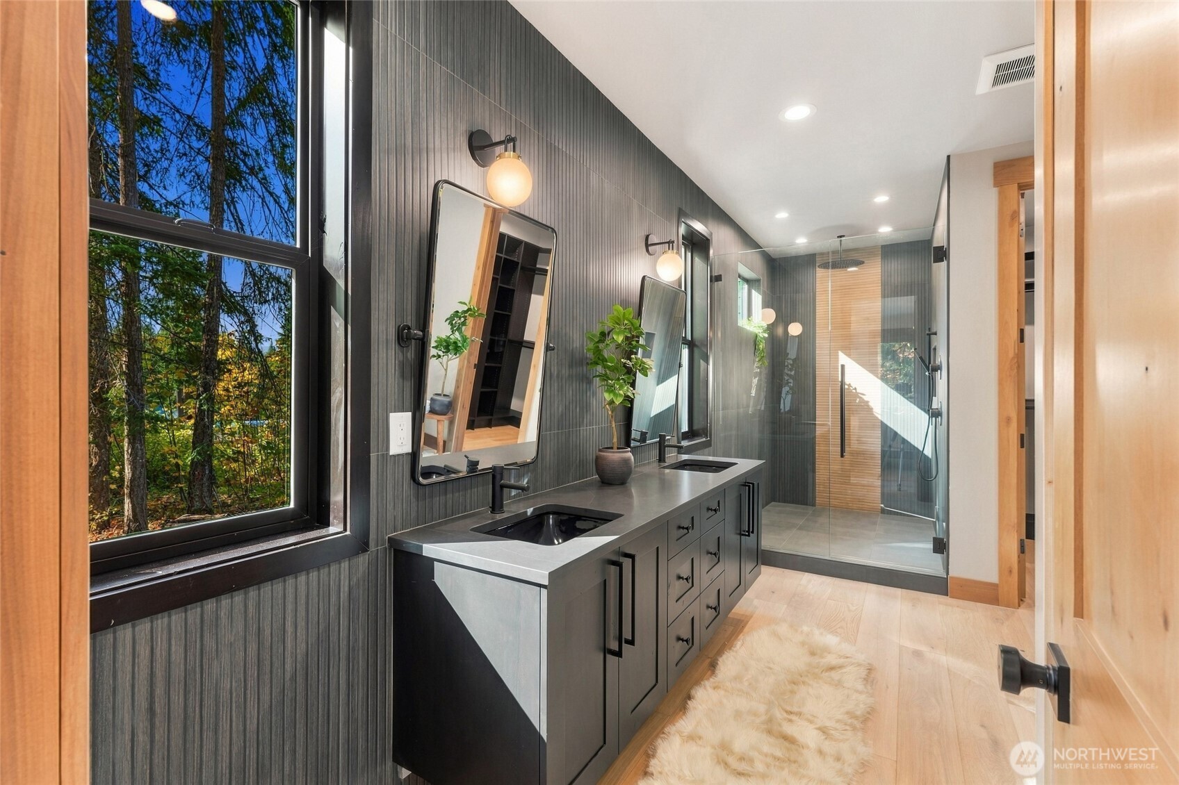 200 Telluride Drive Property Photo 16