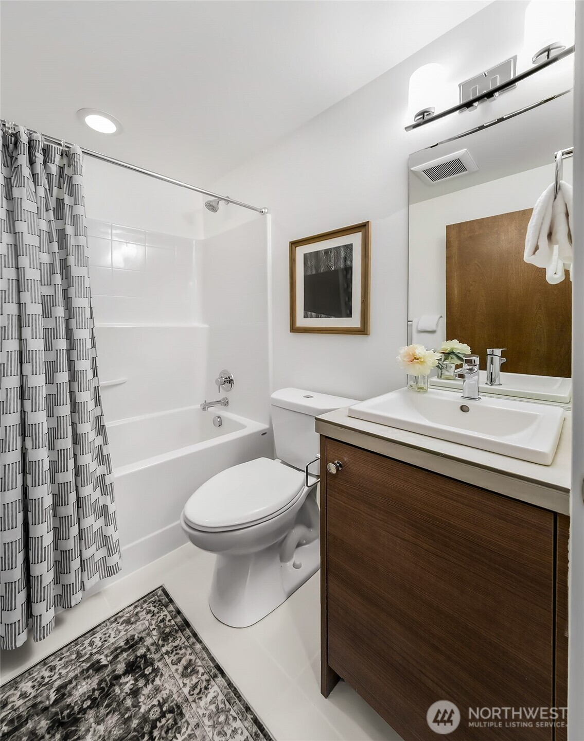 208 16th Avenue E Property Photo 15