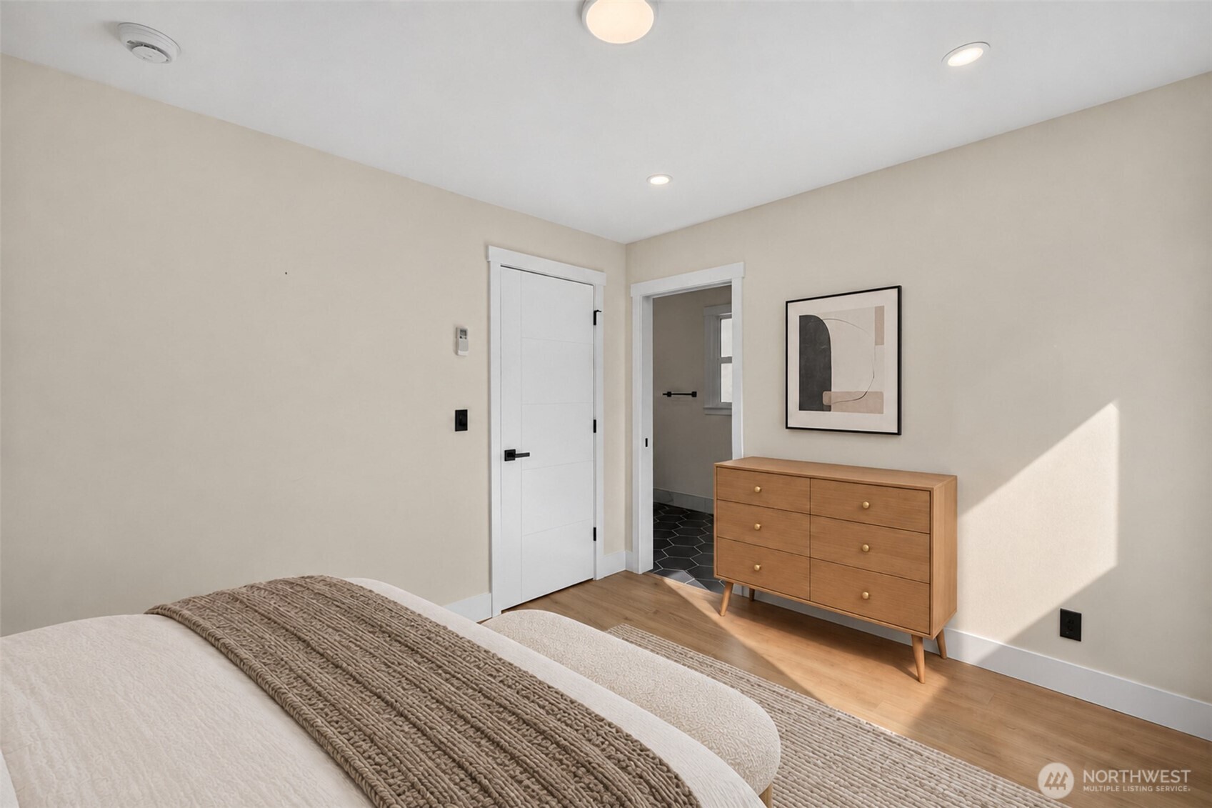 5520 Brooklyn Avenue Property Photo 13