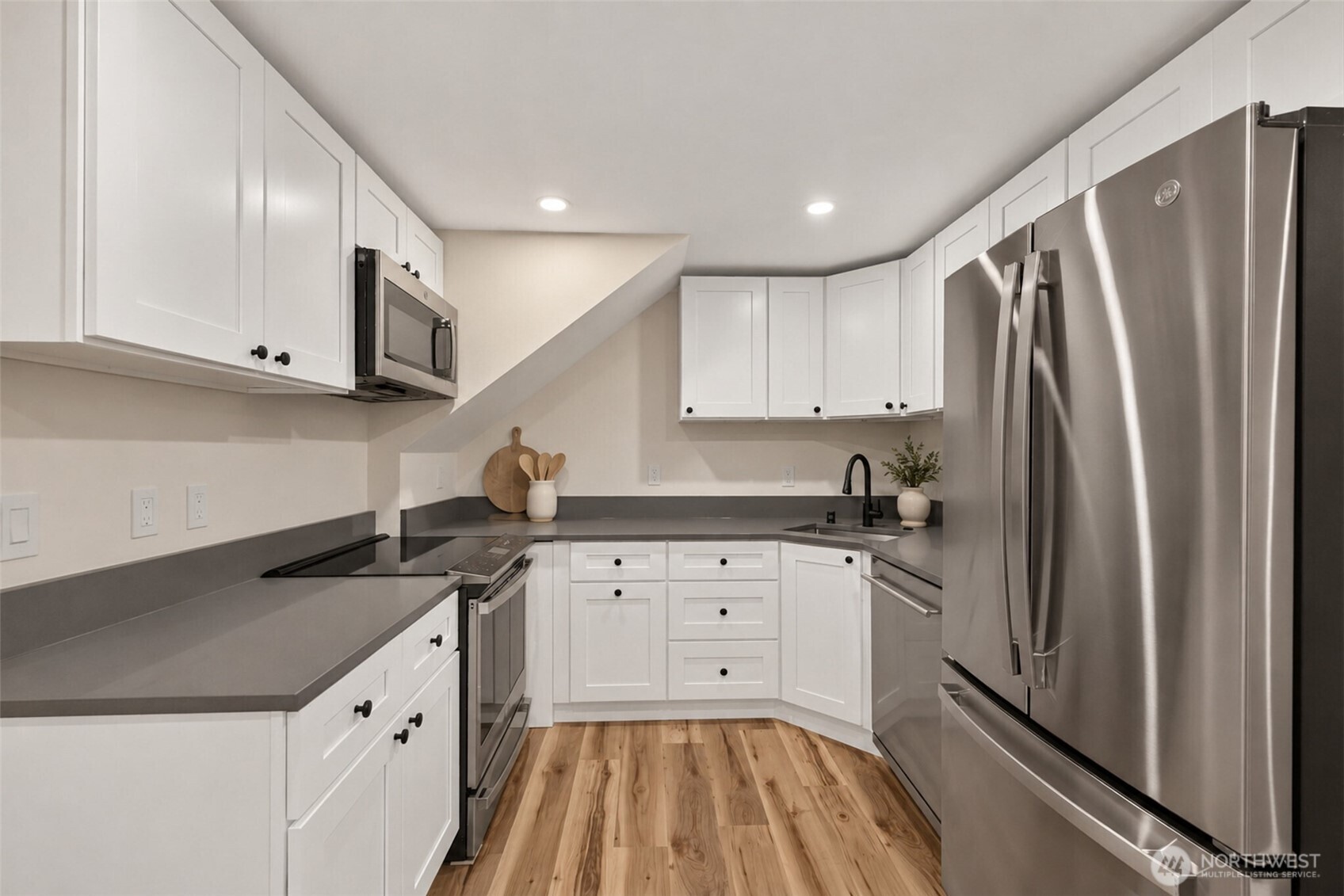 5520 Brooklyn Avenue Property Photo 31