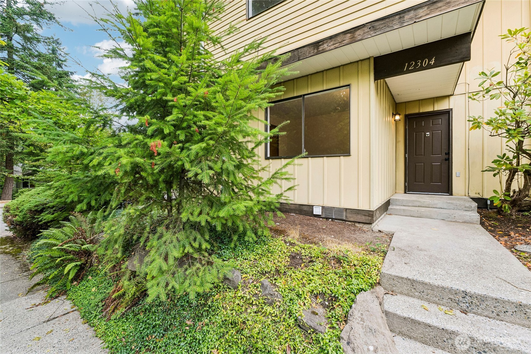 12304 Ne 149th Court Property Photo 2