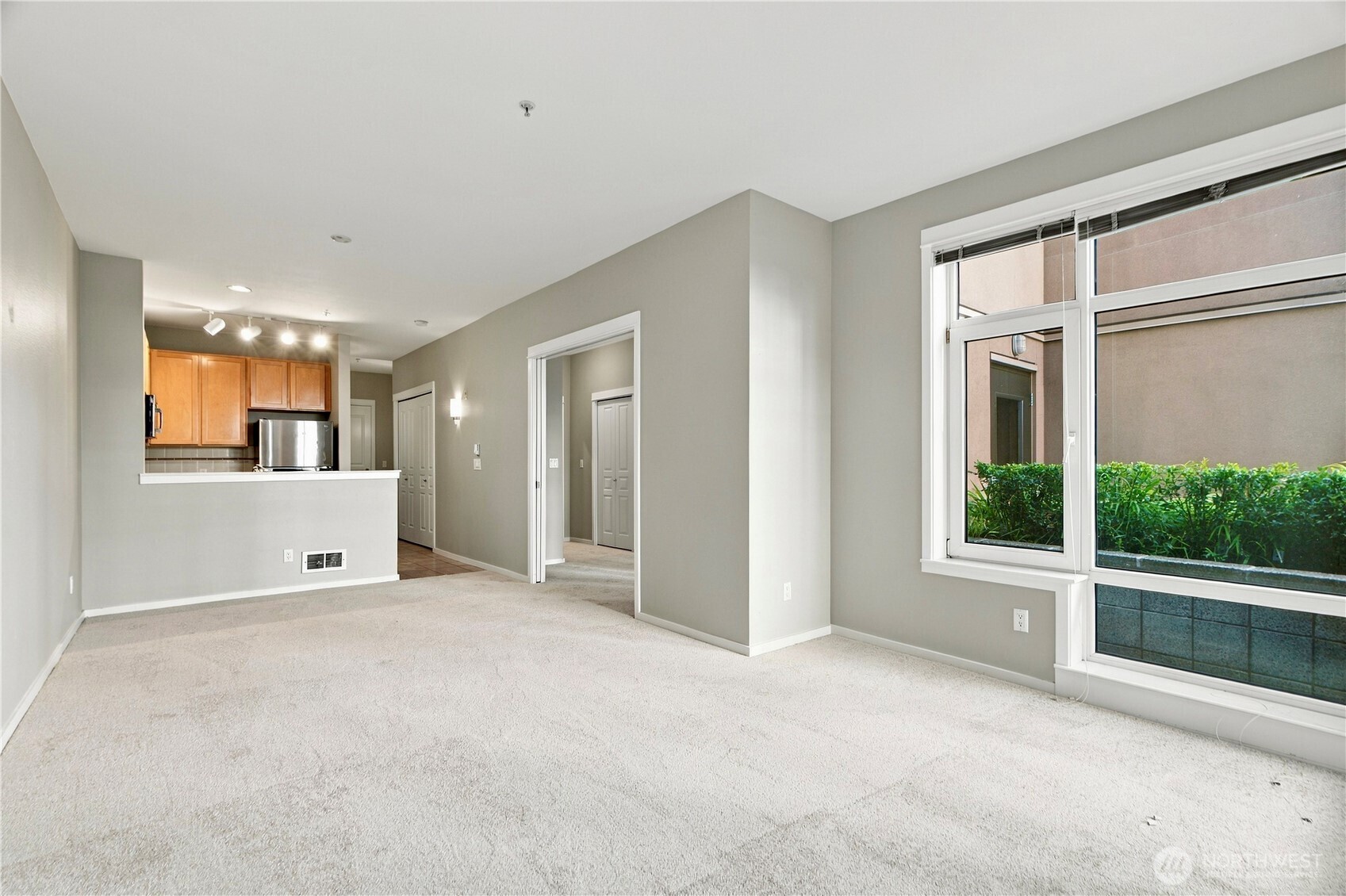 1950 Alaskan Way 121 Property Photo 6