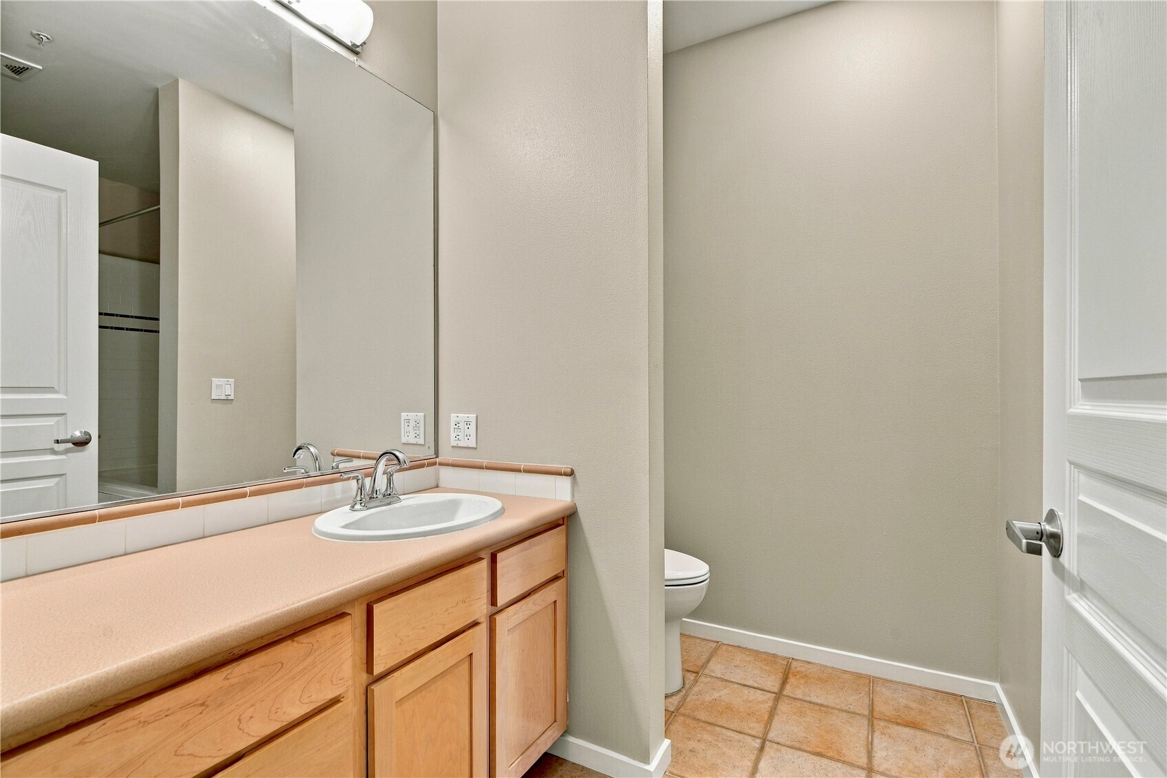1950 Alaskan Way 121 Property Photo 14