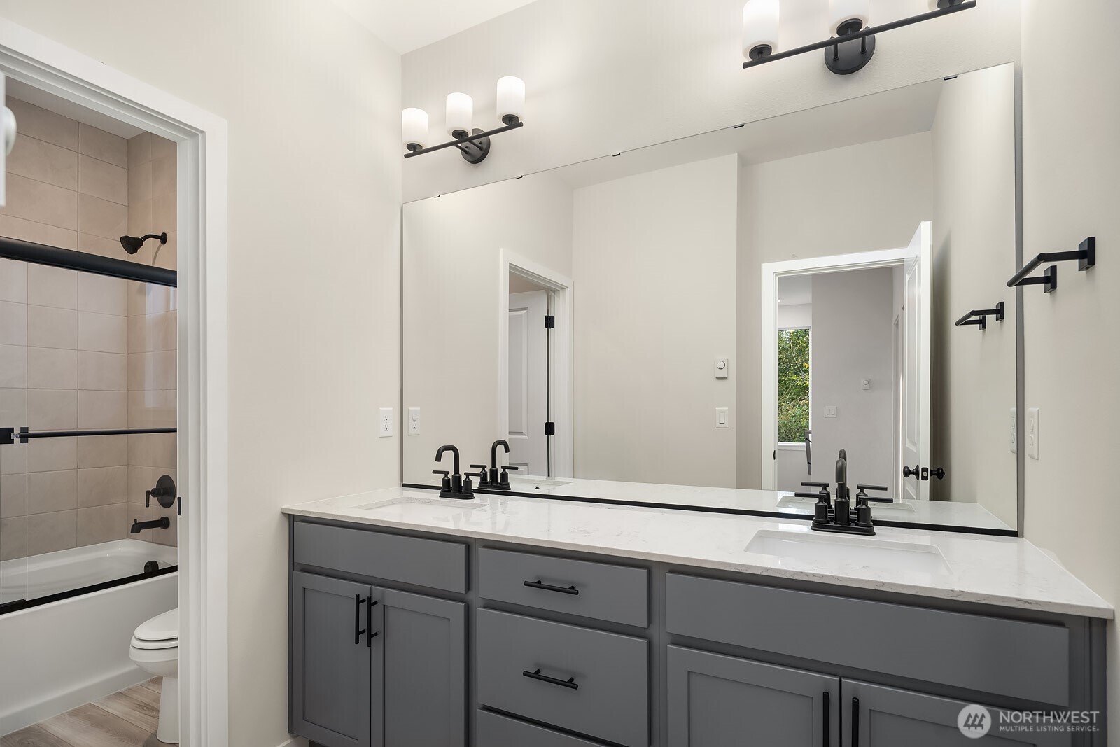 4004 Aberdeen Way Property Photo 30