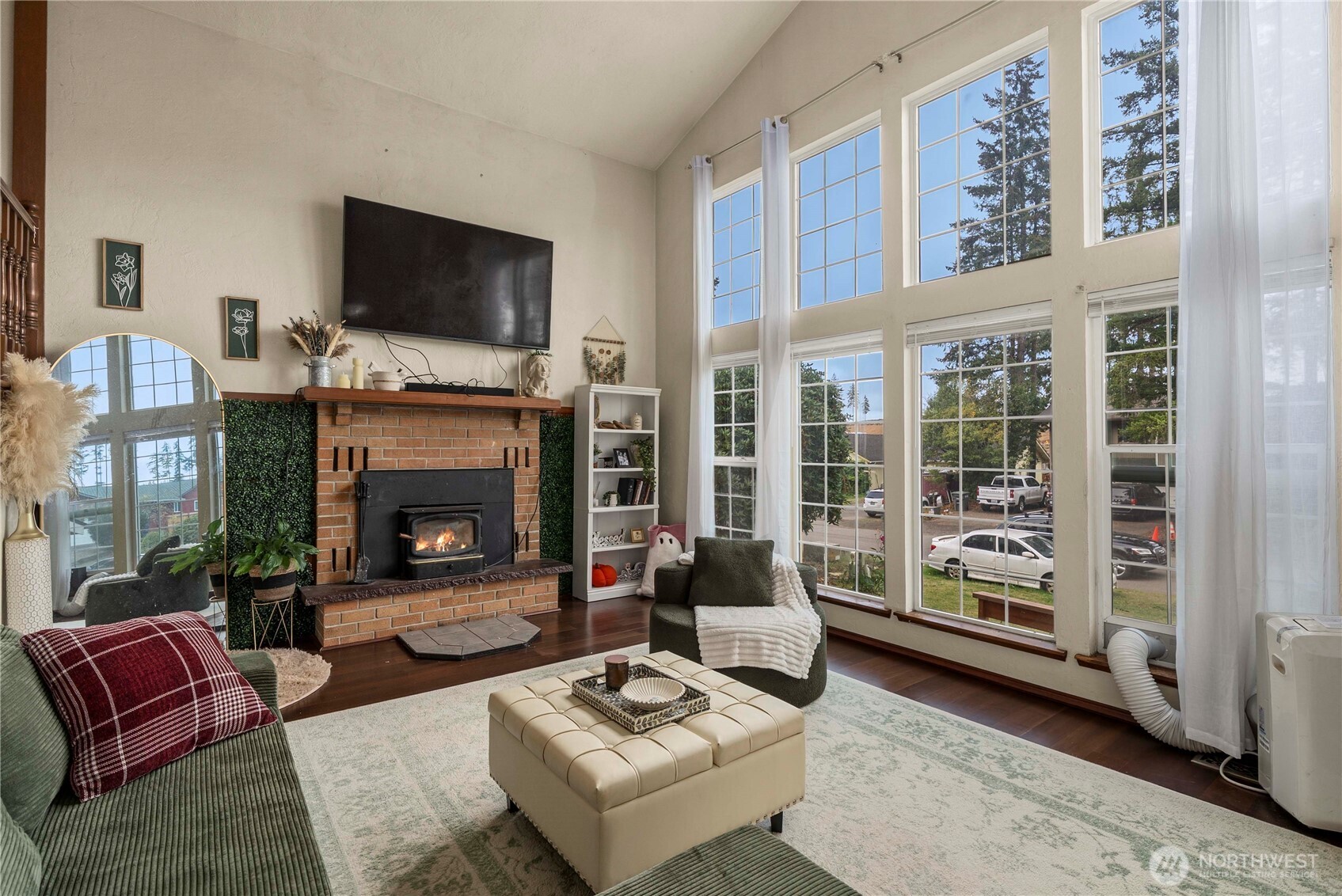 603 Terrace Boulevard Property Photo 6