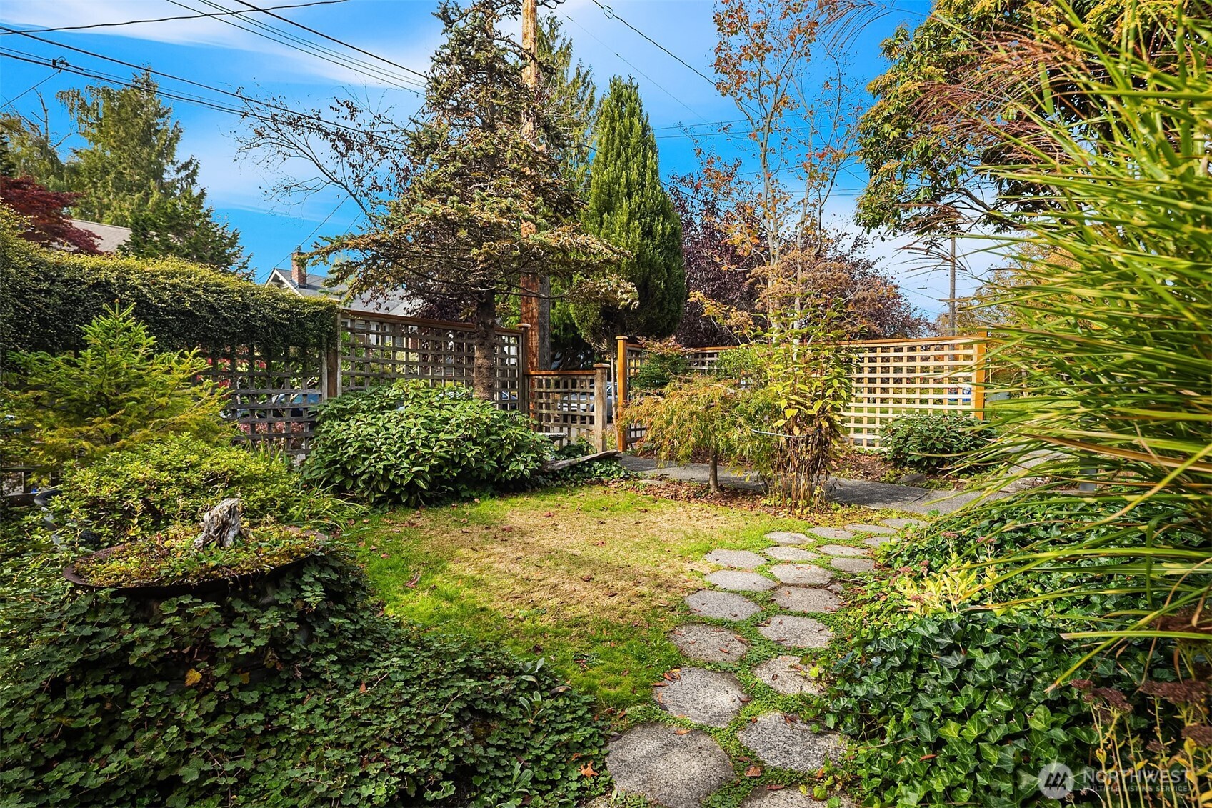 1960 26th Avenue Property Photo 3