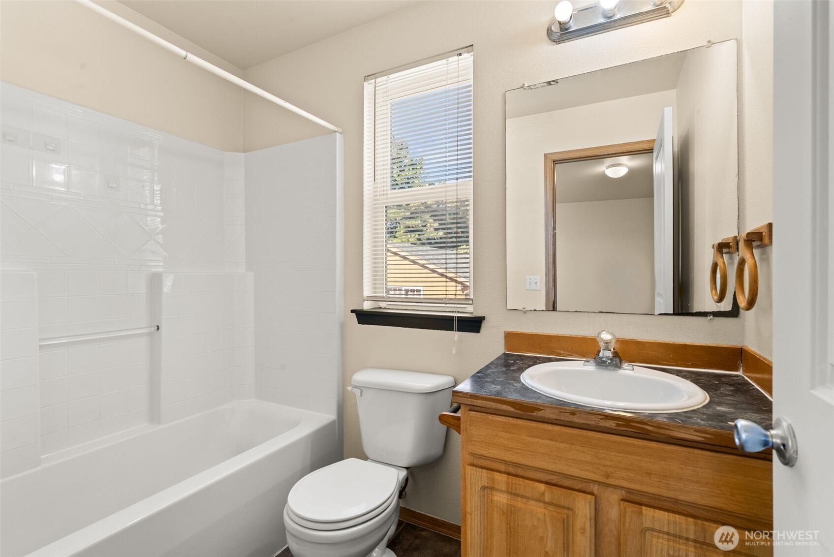 8416 Ainsworth Property Photo 20