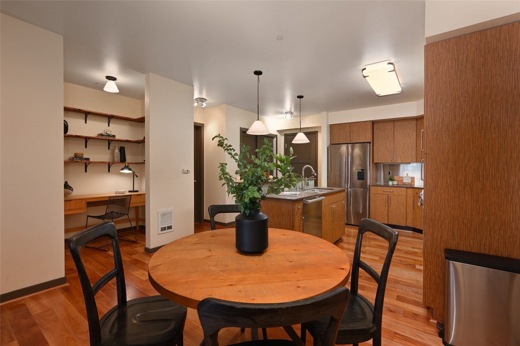 413 Ne 70th Street 210 Property Photo 6