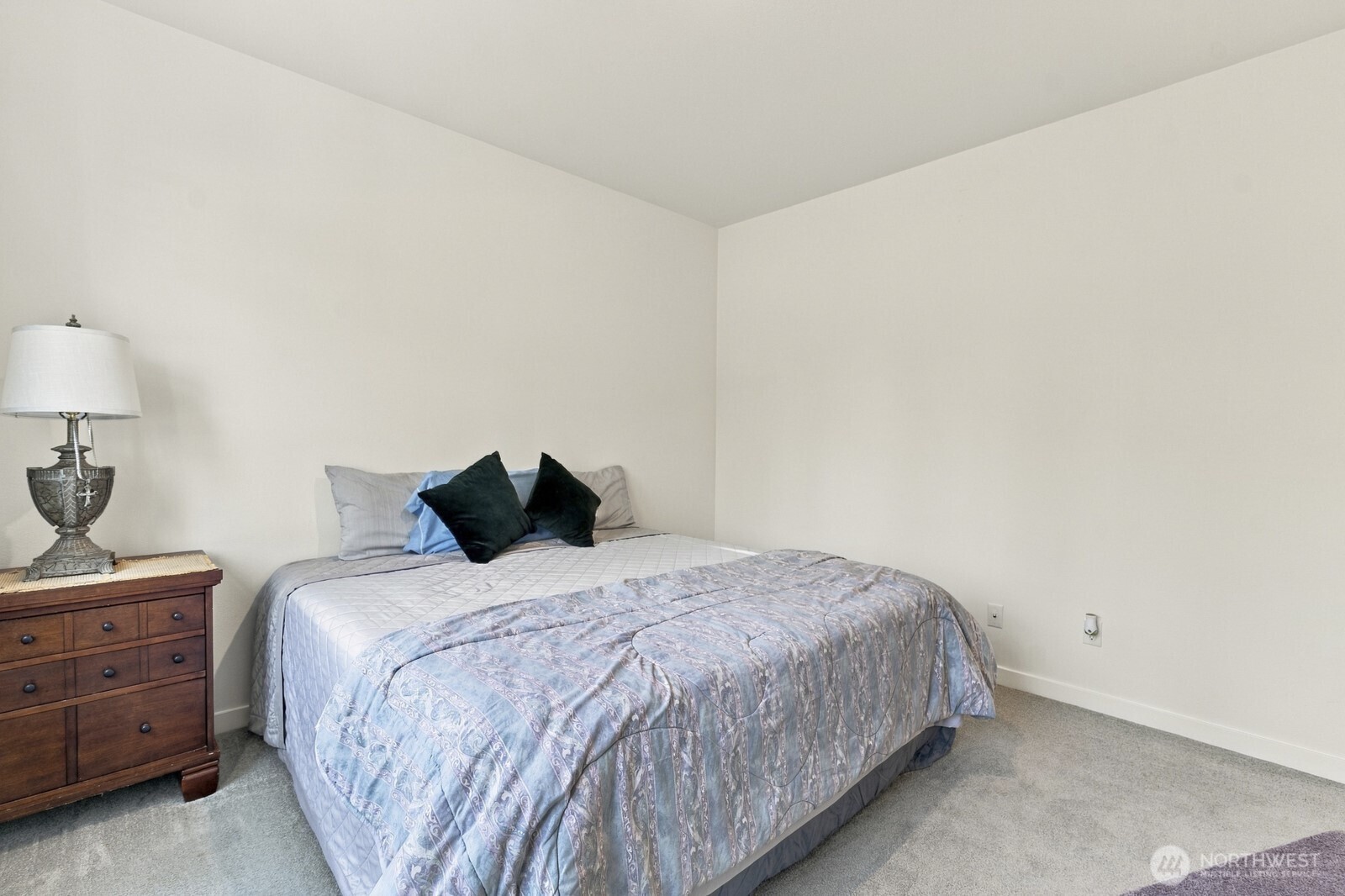 28 Roup Road Property Photo 23