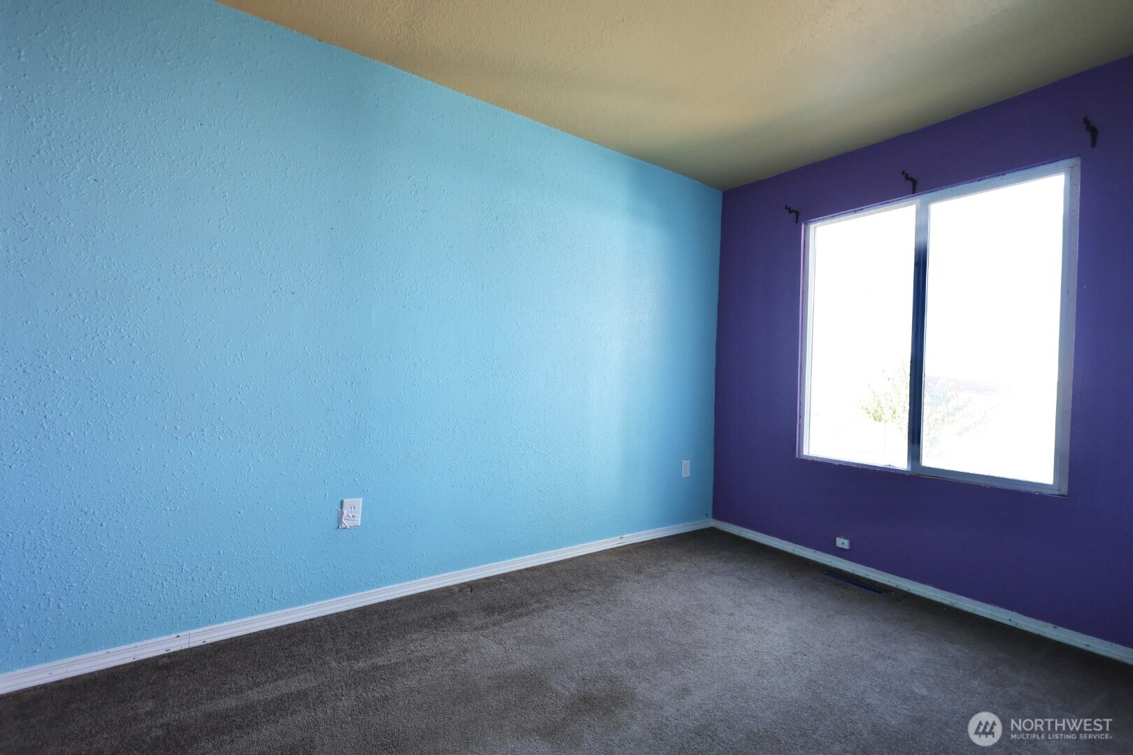 1199 Dell Avenue Property Photo 5