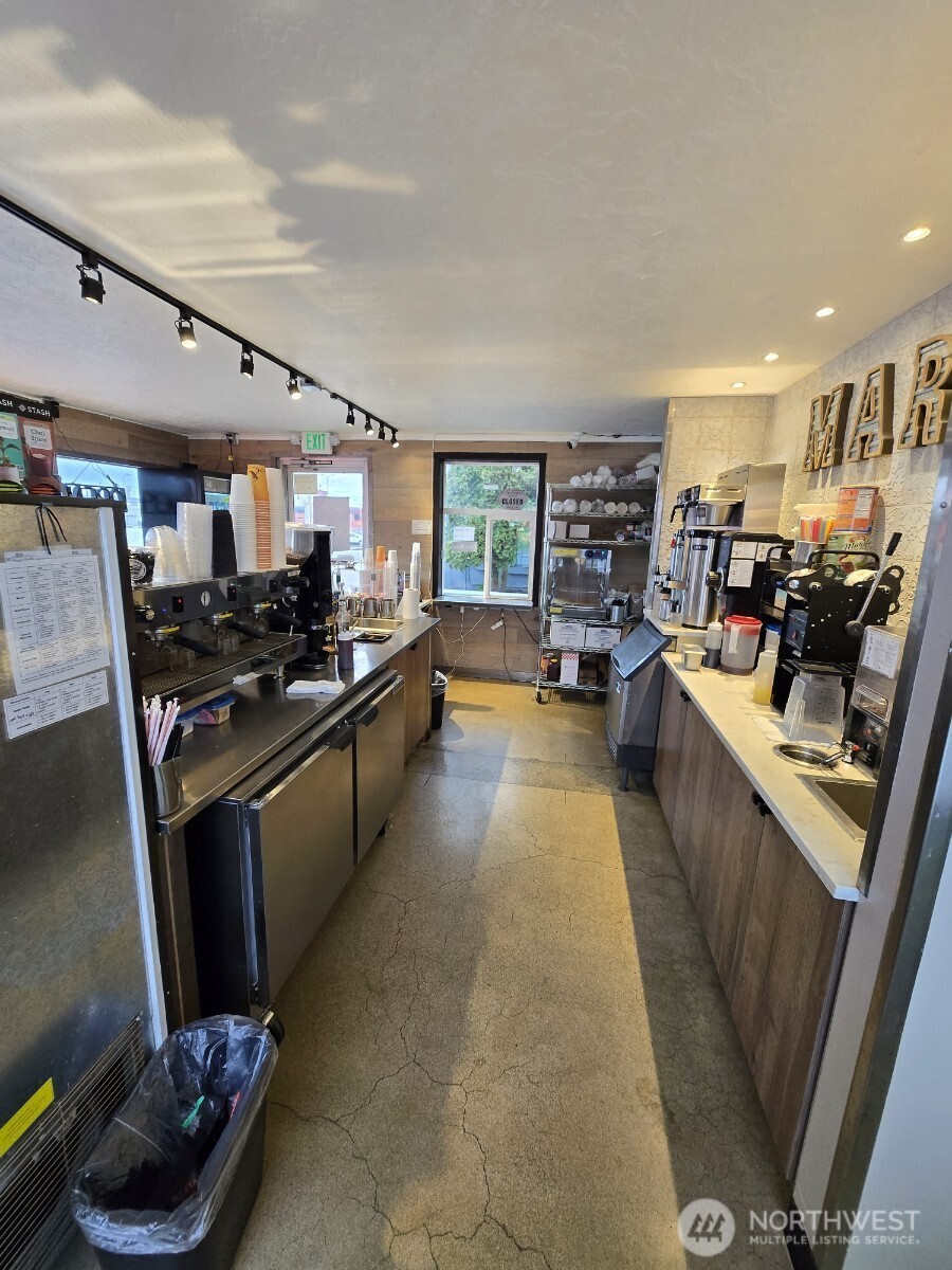 2592102 Property Photo 4