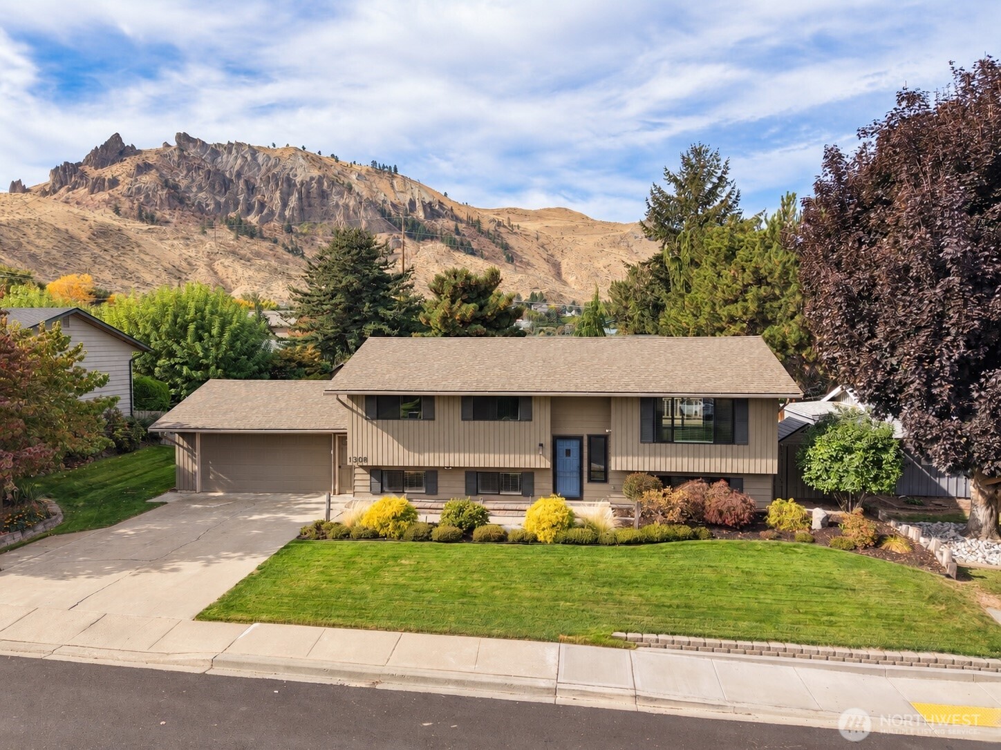 1308 Wedgewood Avenue Property Photo 1
