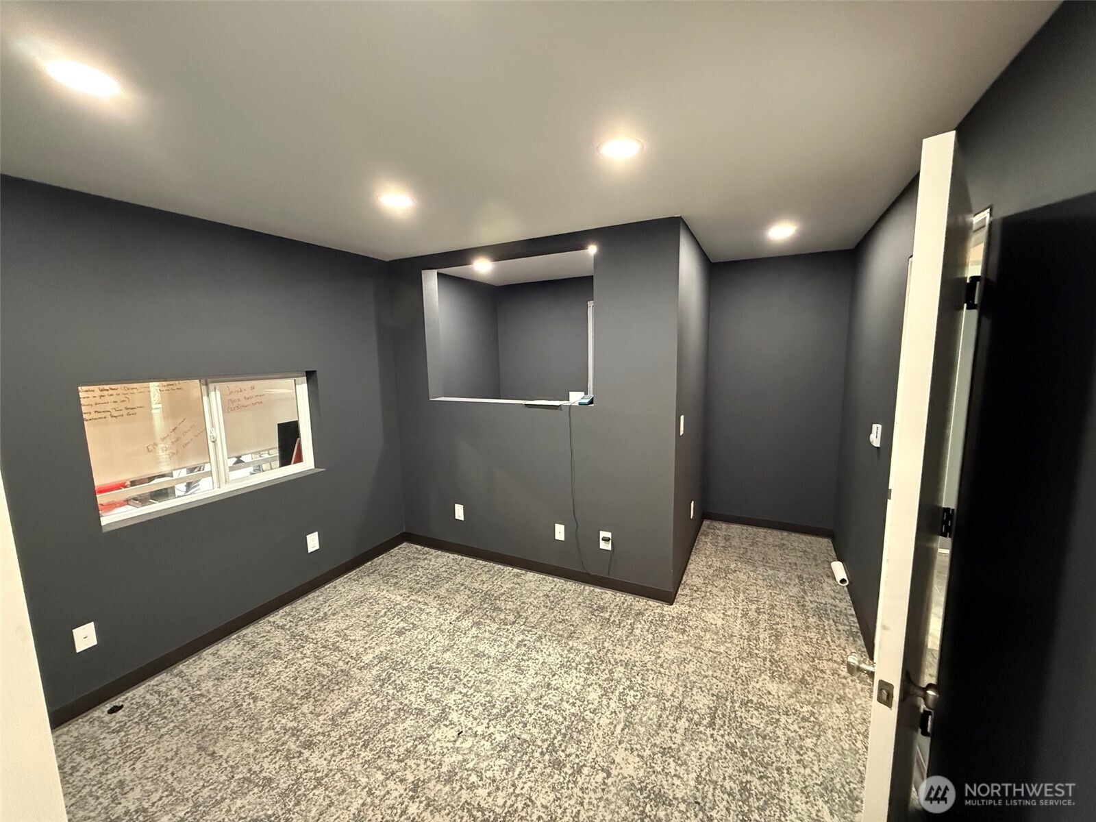 25182510 16th Street Property Photo 5