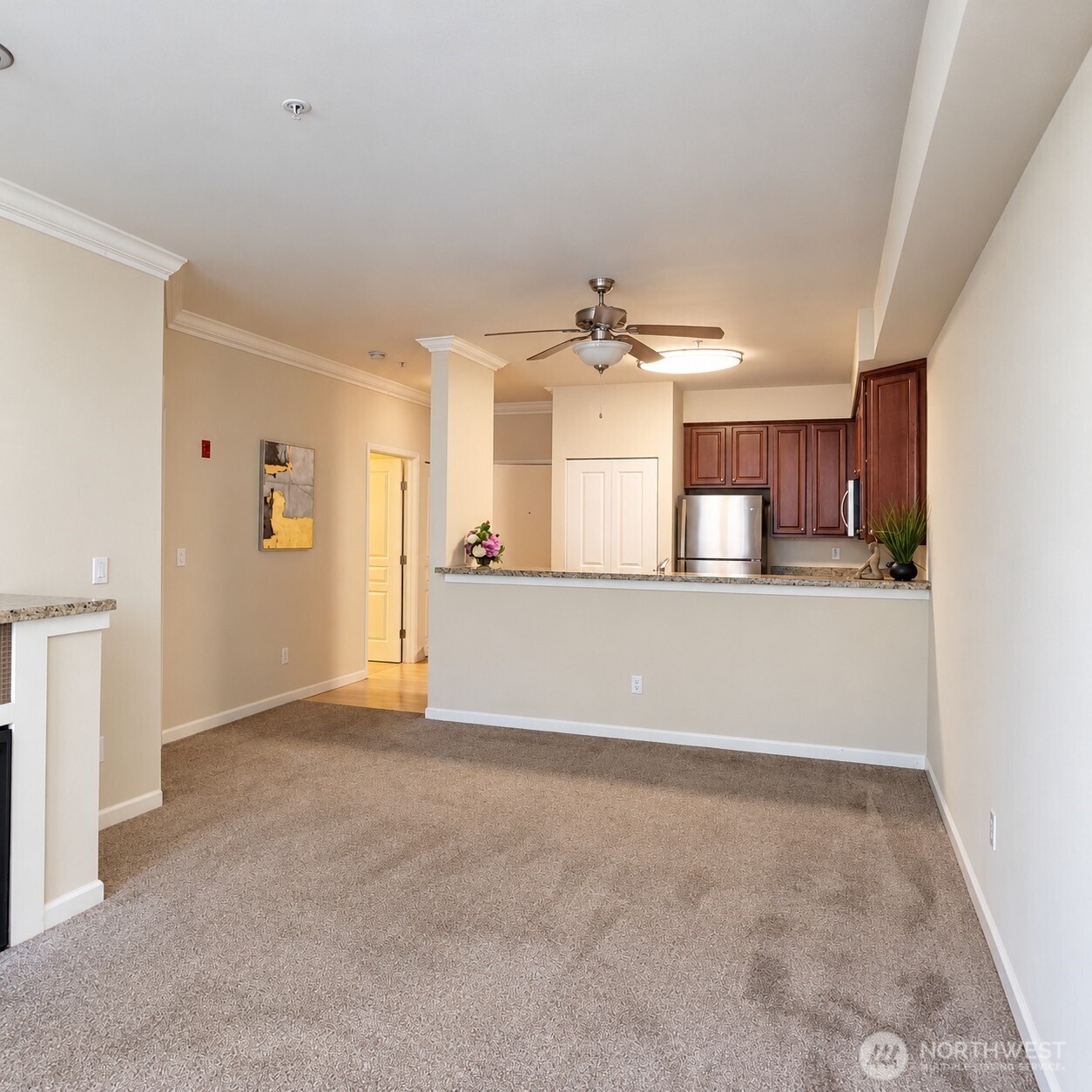 225 Logan Avenue 106 Property Photo 6