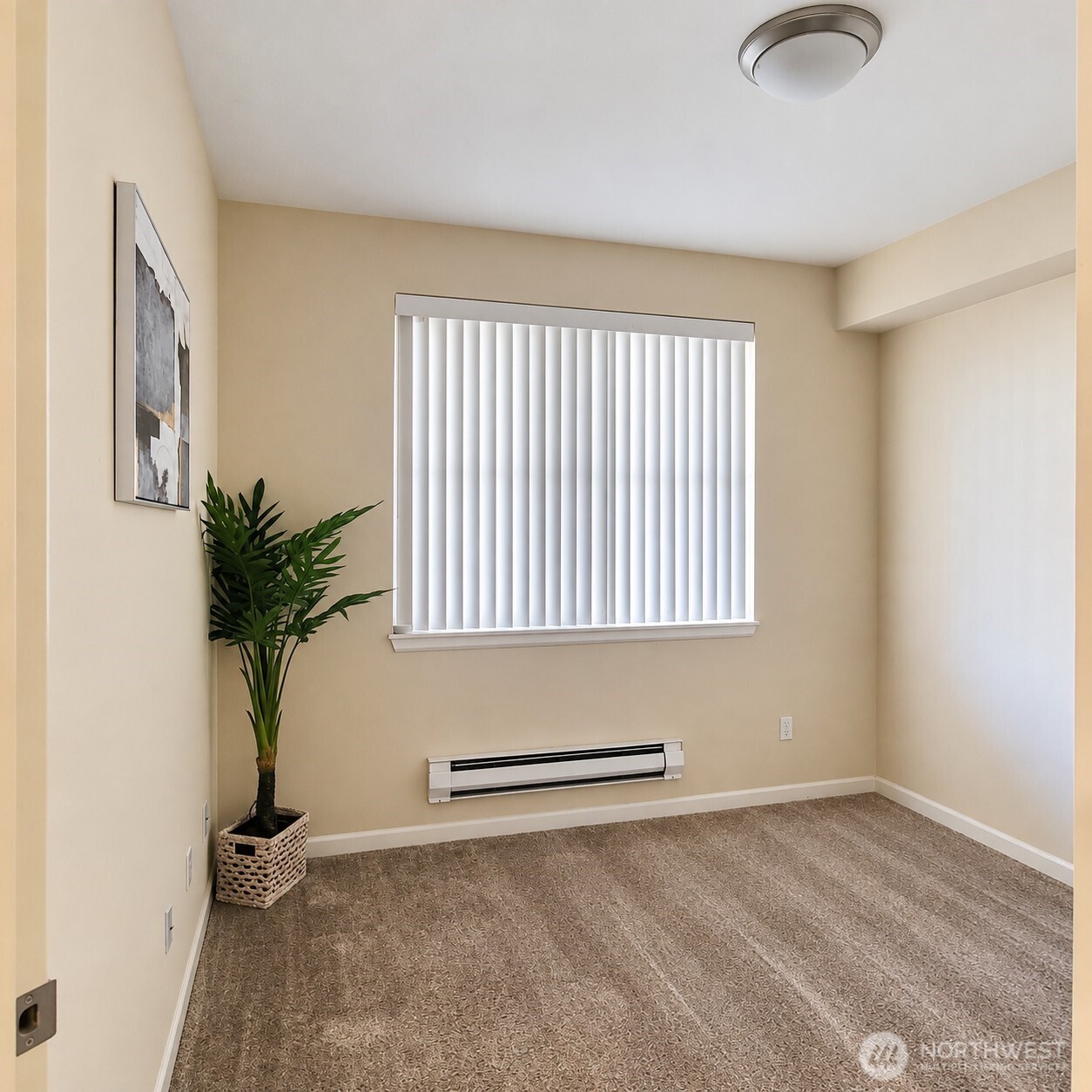 225 Logan Avenue 106 Property Photo 9