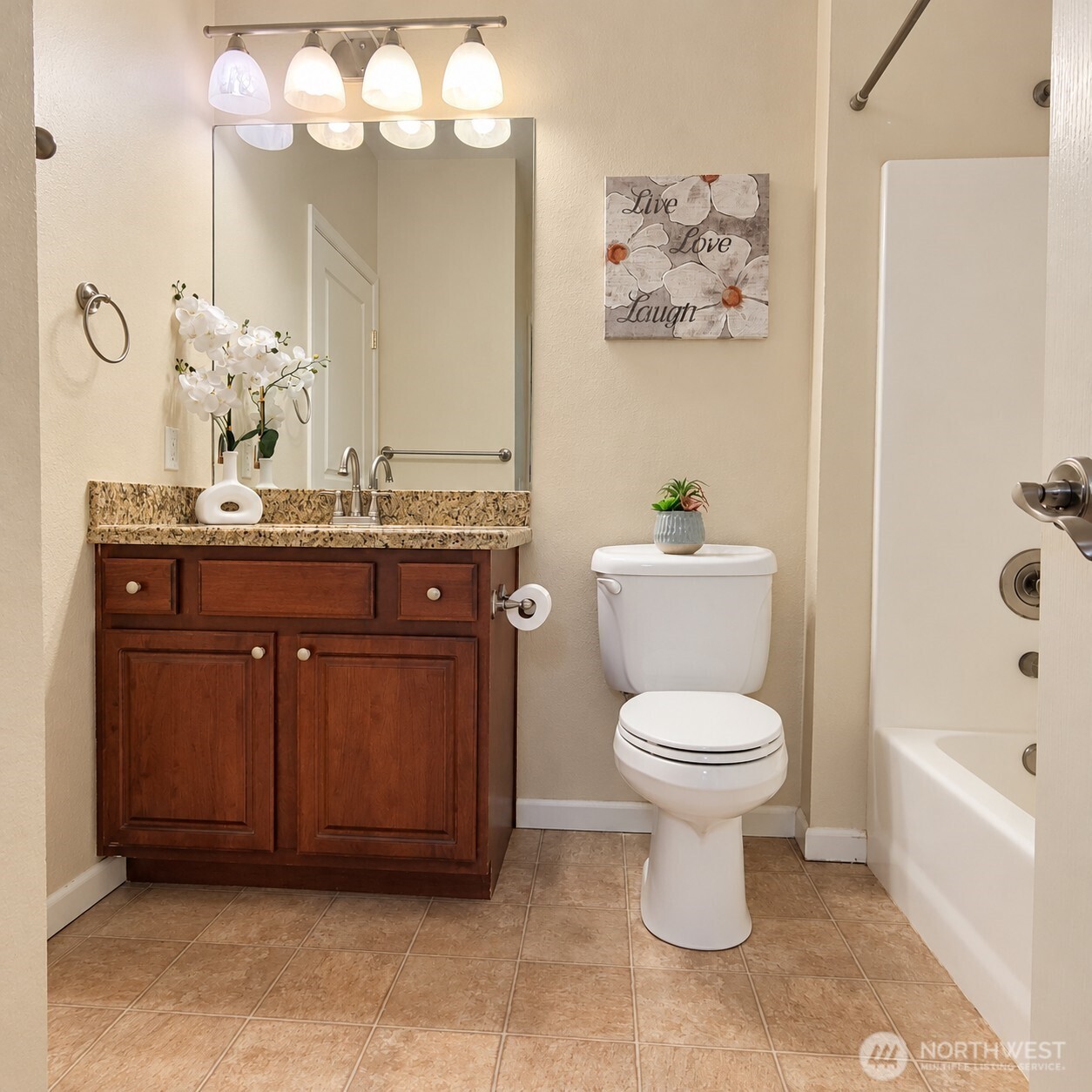 225 Logan Avenue 106 Property Photo 11