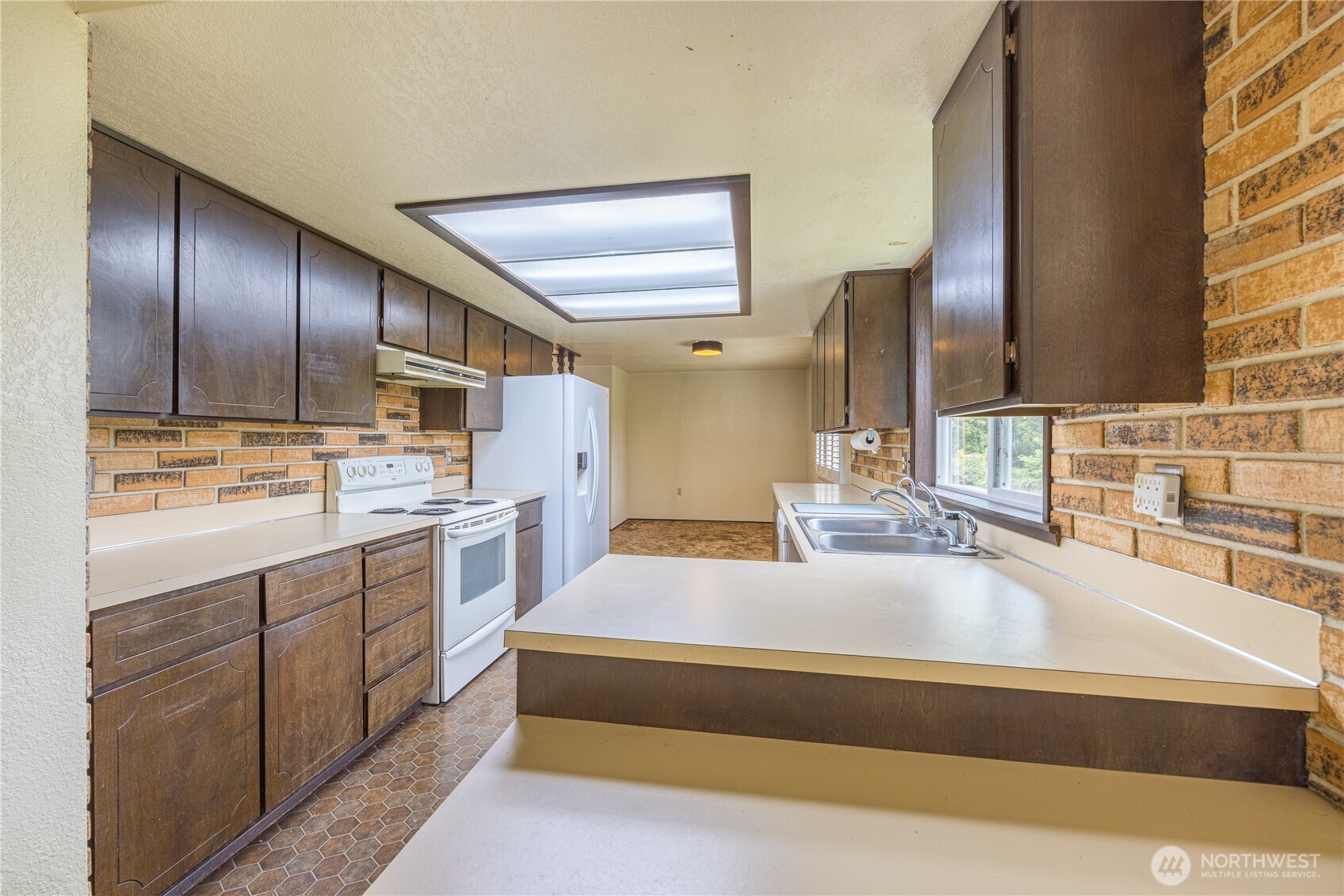 681 Klahndike Boulevard Property Photo 11