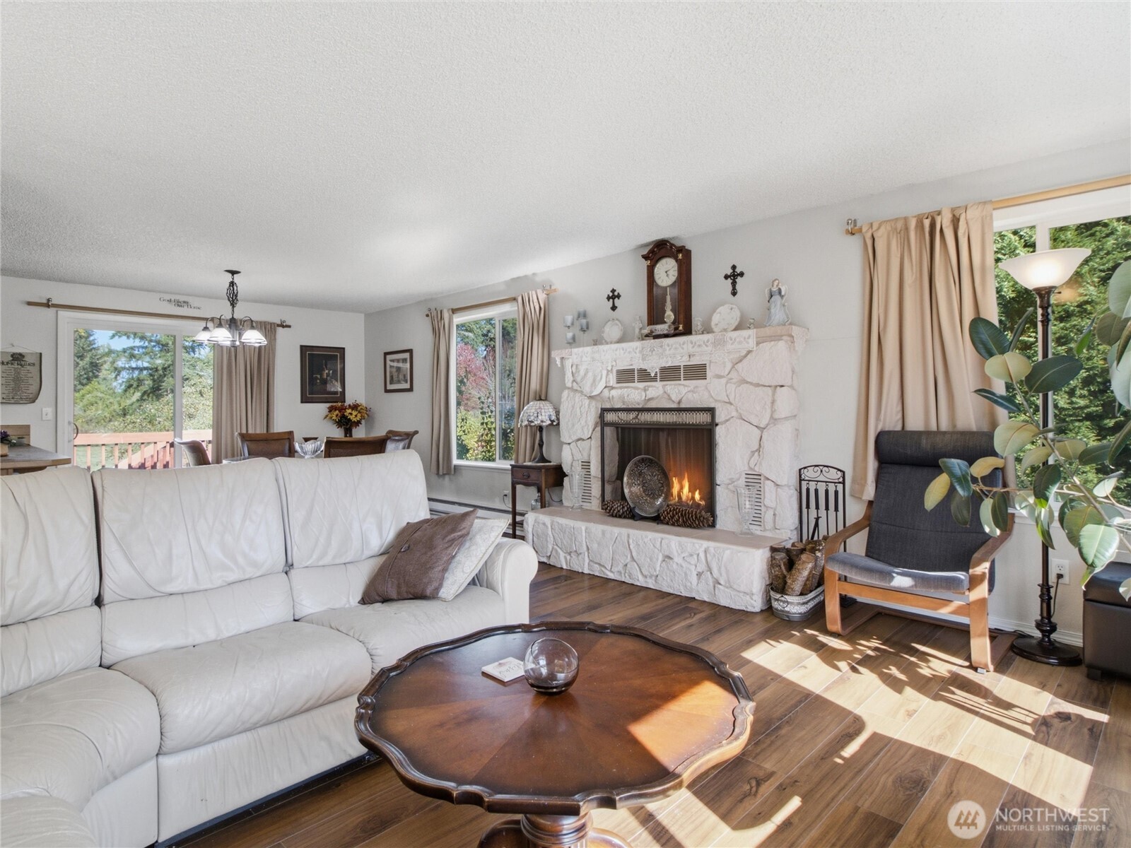 9721 194th Street Property Photo 6