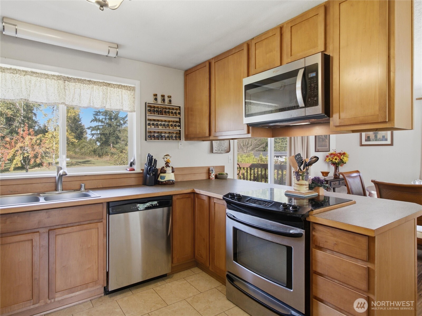 9721 194th Street Property Photo 12