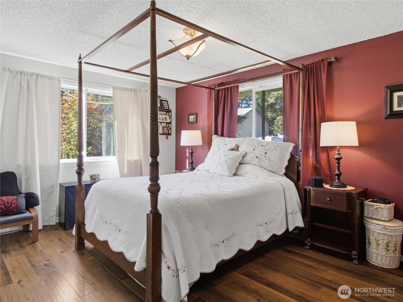 9721 194th Street Property Photo 15