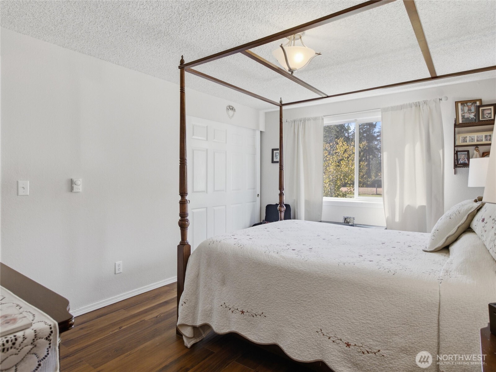 9721 194th Street Property Photo 16
