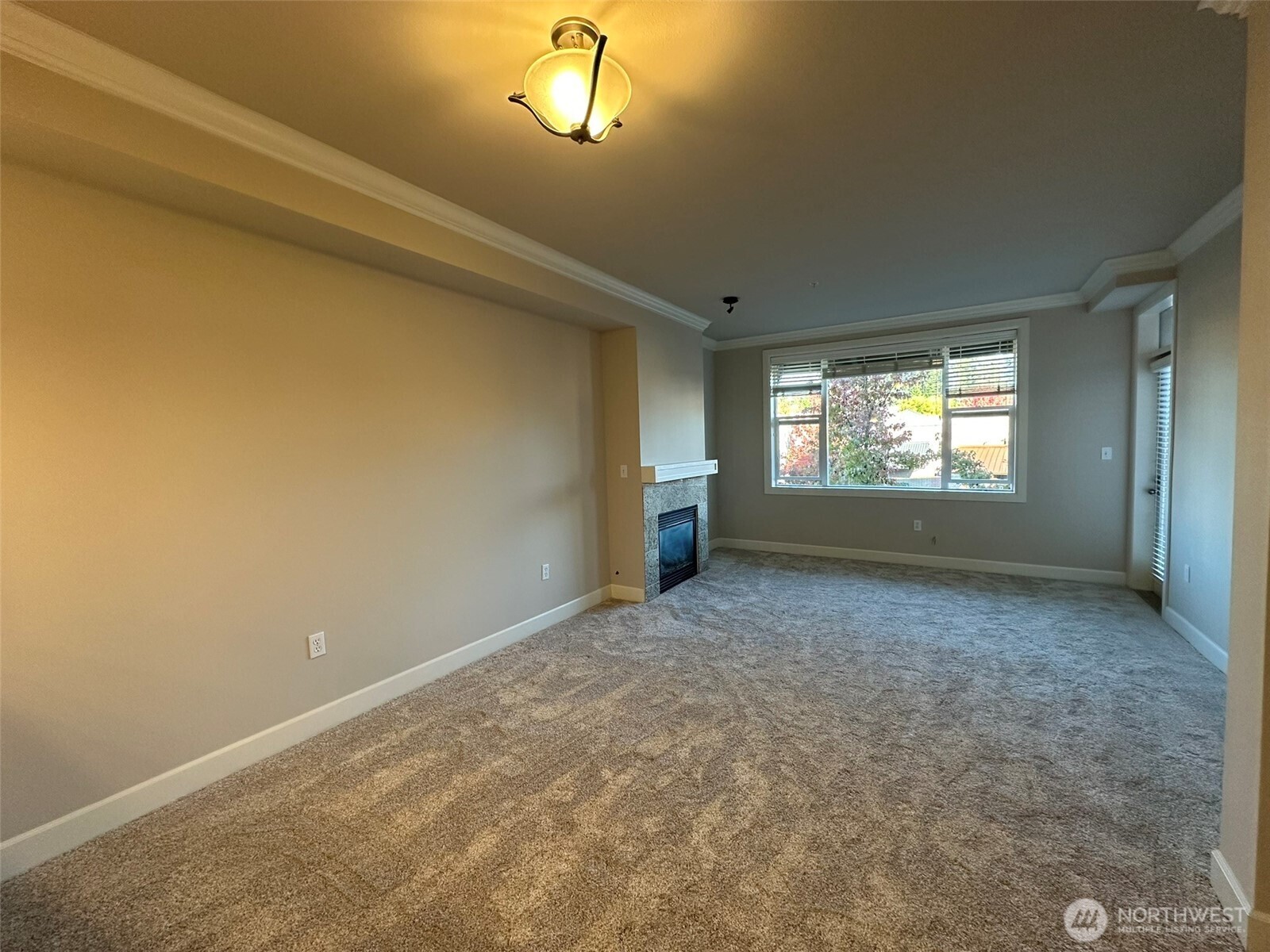15408 Main Street 207 Property Photo 2