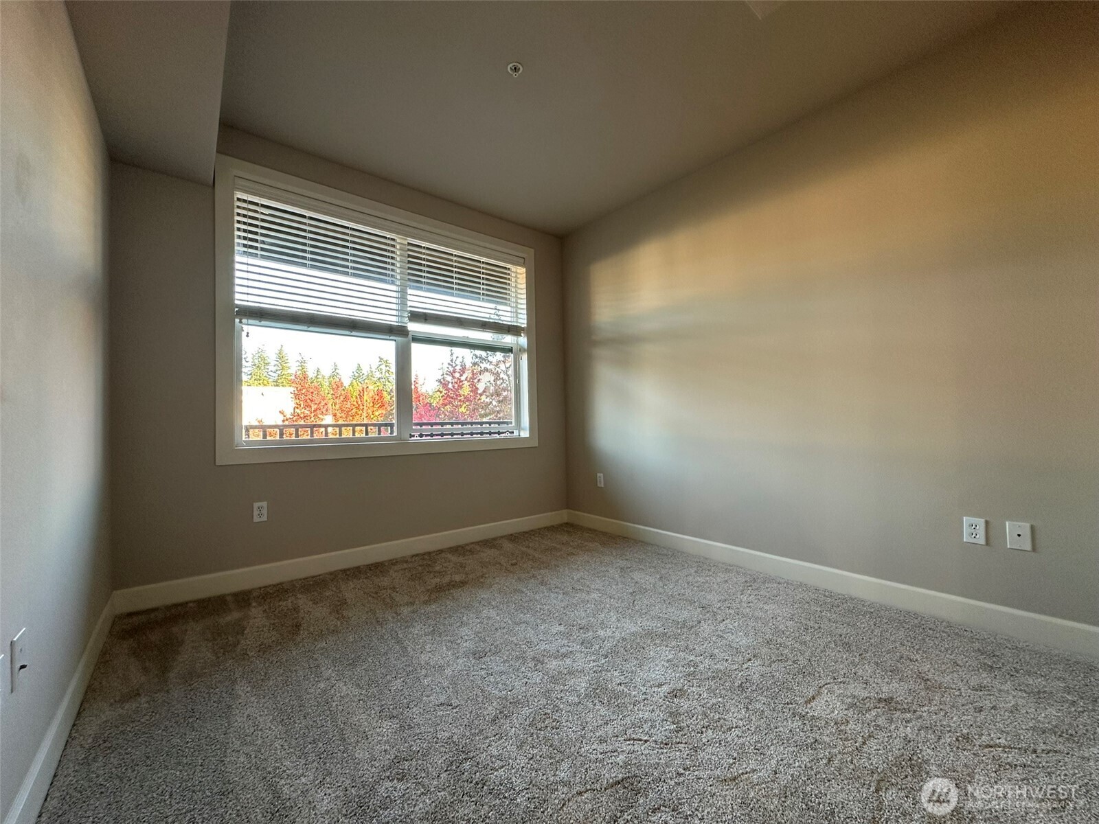 15408 Main Street 207 Property Photo 12