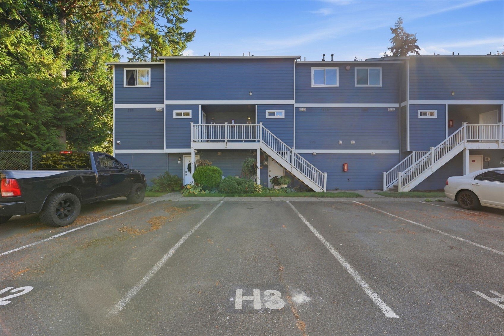 3939 10th Street H3 Property Photo 1