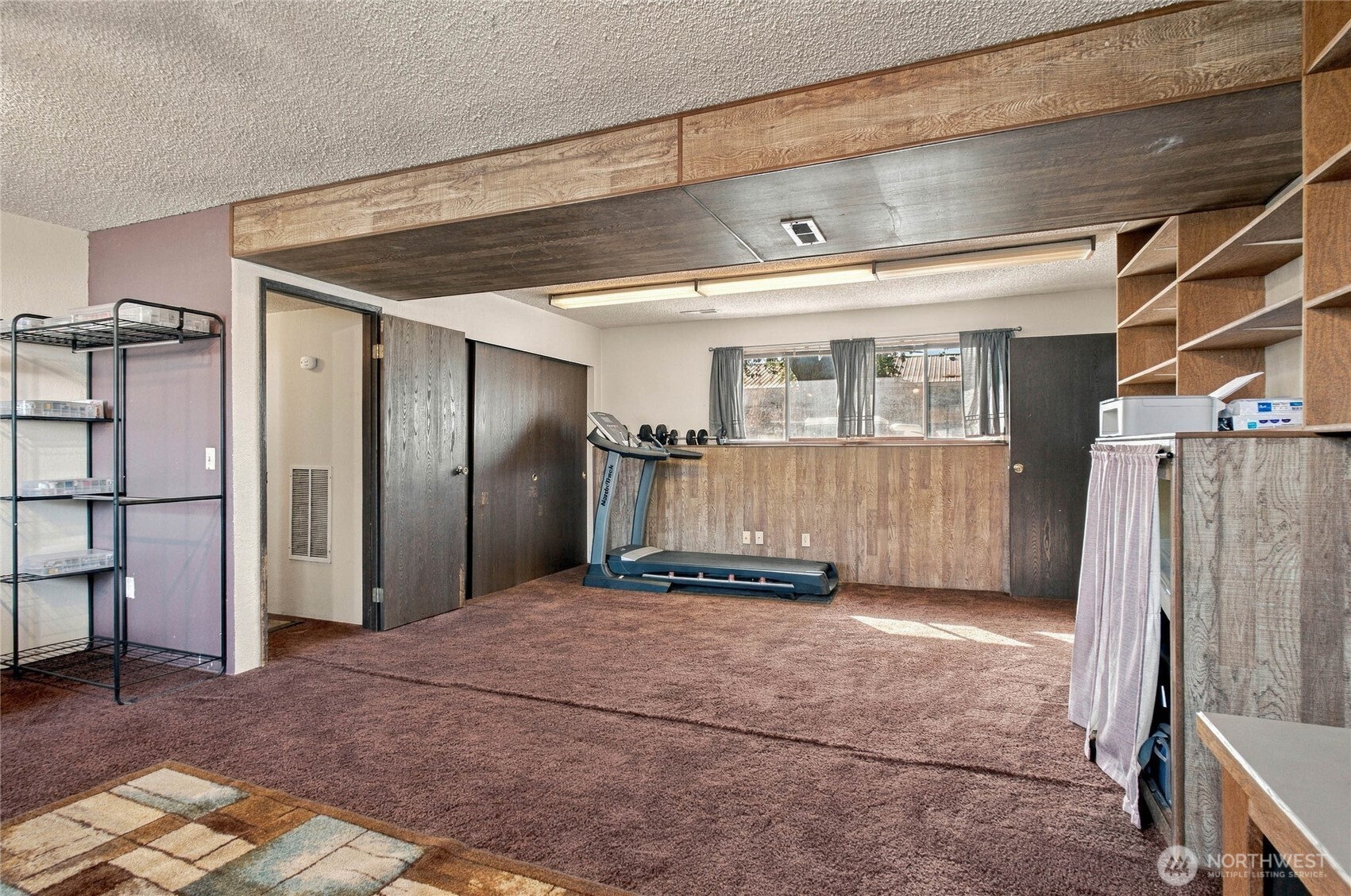 216 Broadmoor Street Property Photo 24