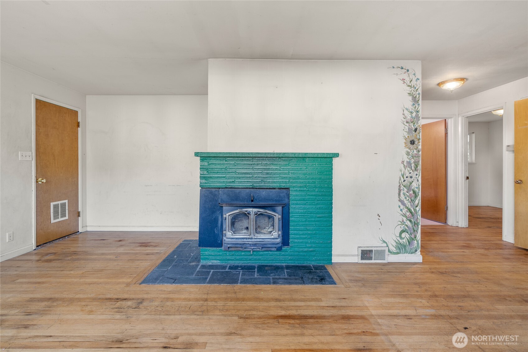 1211 N 173rd Street Property Photo 4