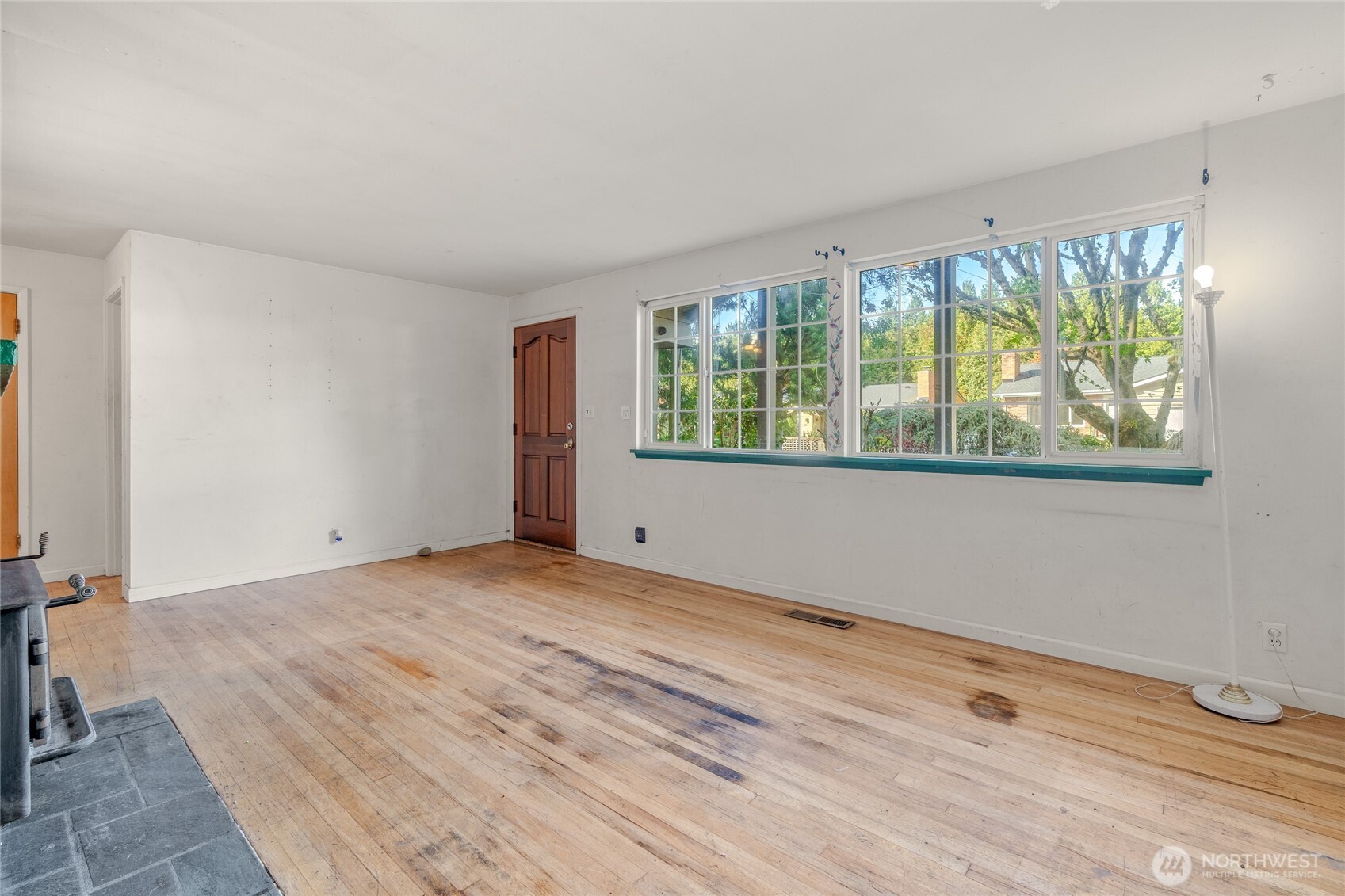 1211 N 173rd Street Property Photo 5