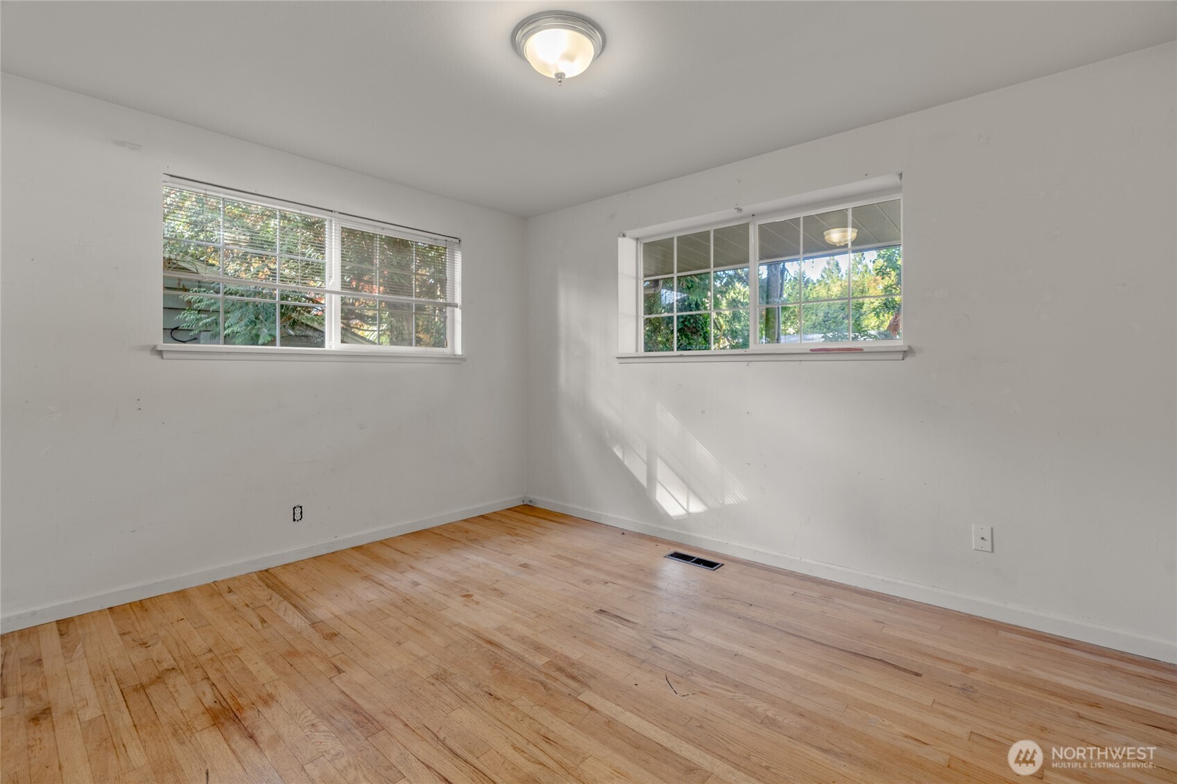 1211 N 173rd Street Property Photo 12