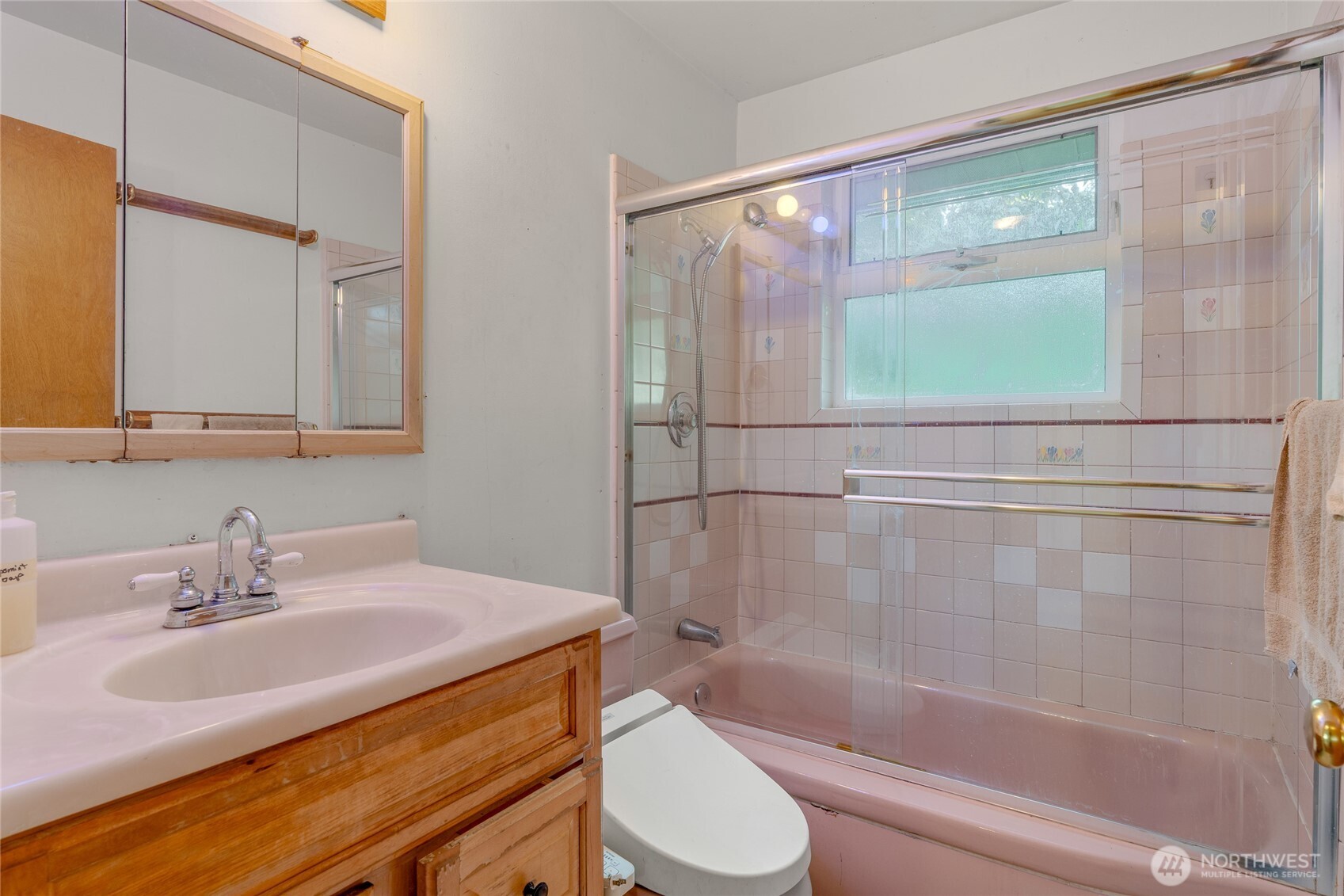 1211 N 173rd Street Property Photo 14