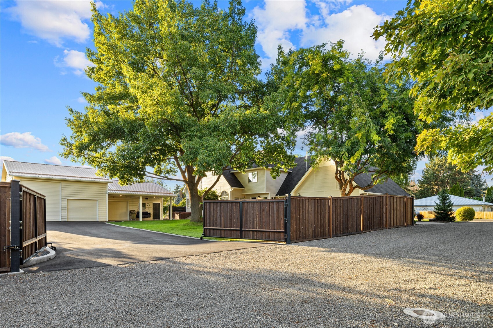 1022 E Capitol Avenue Property Photo 13