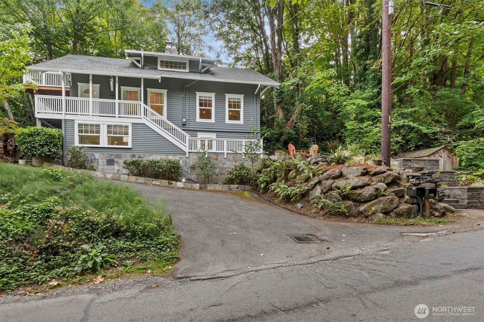 2106 Fairmount Avenue Property Photo 1