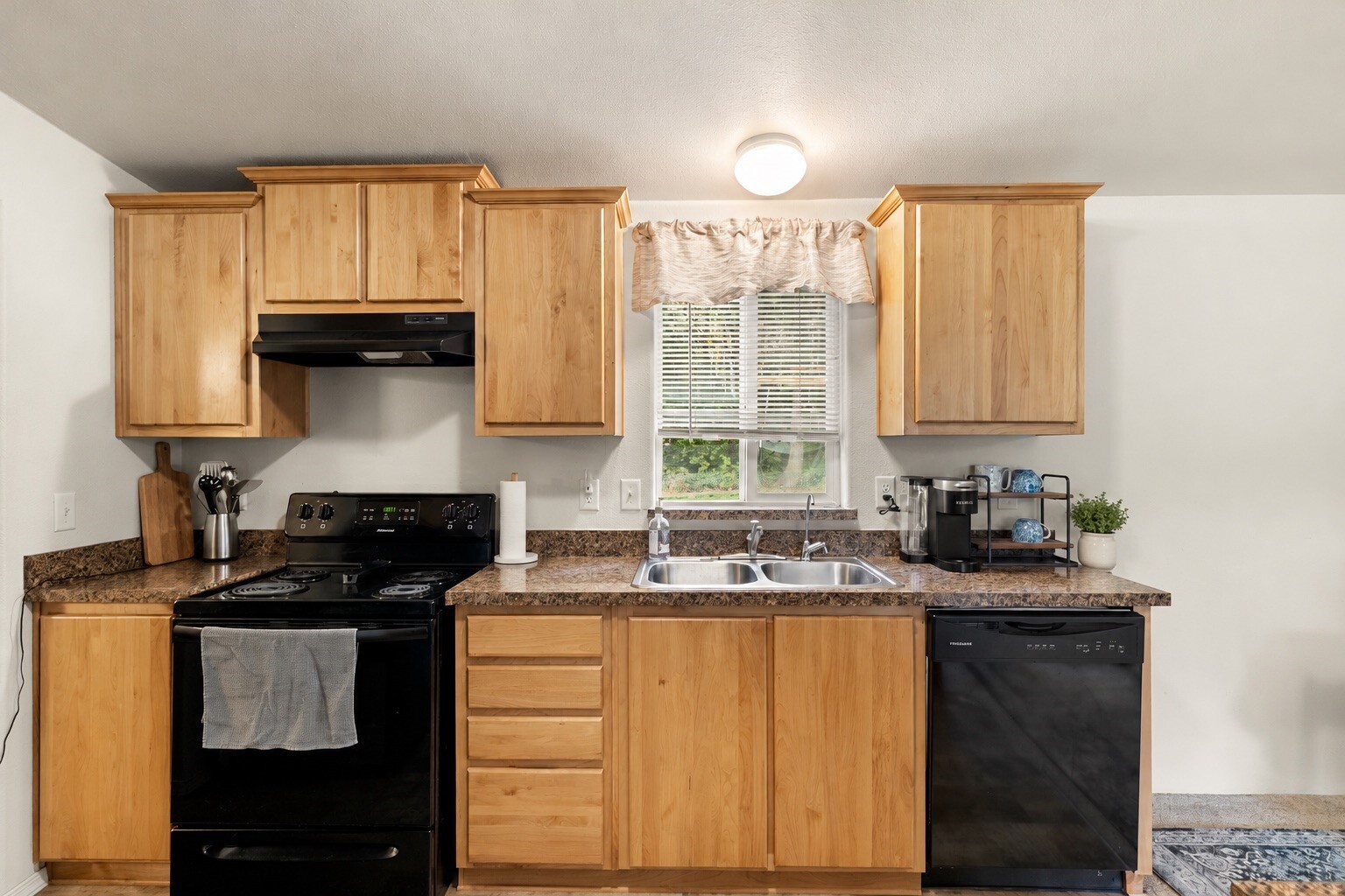 6610 Grange Road Property Photo 8
