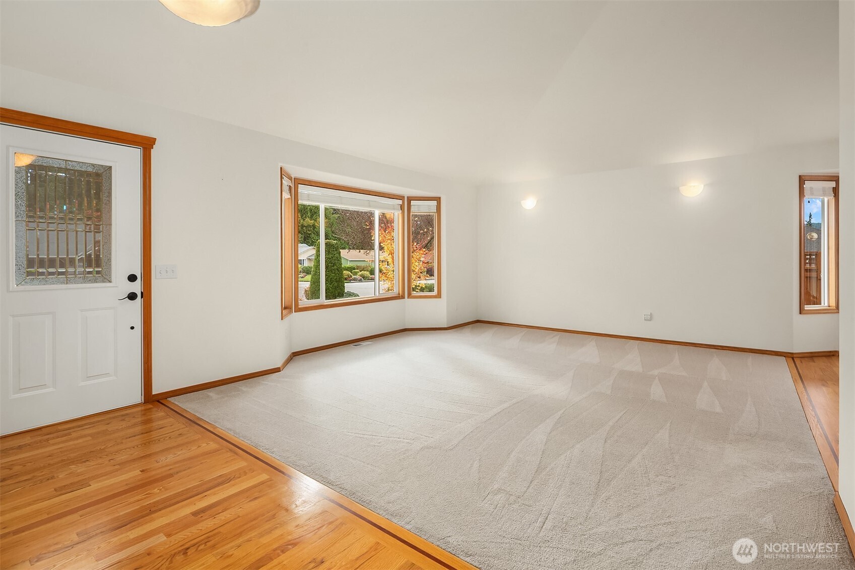 381 Macbrae Drive Property Photo 12