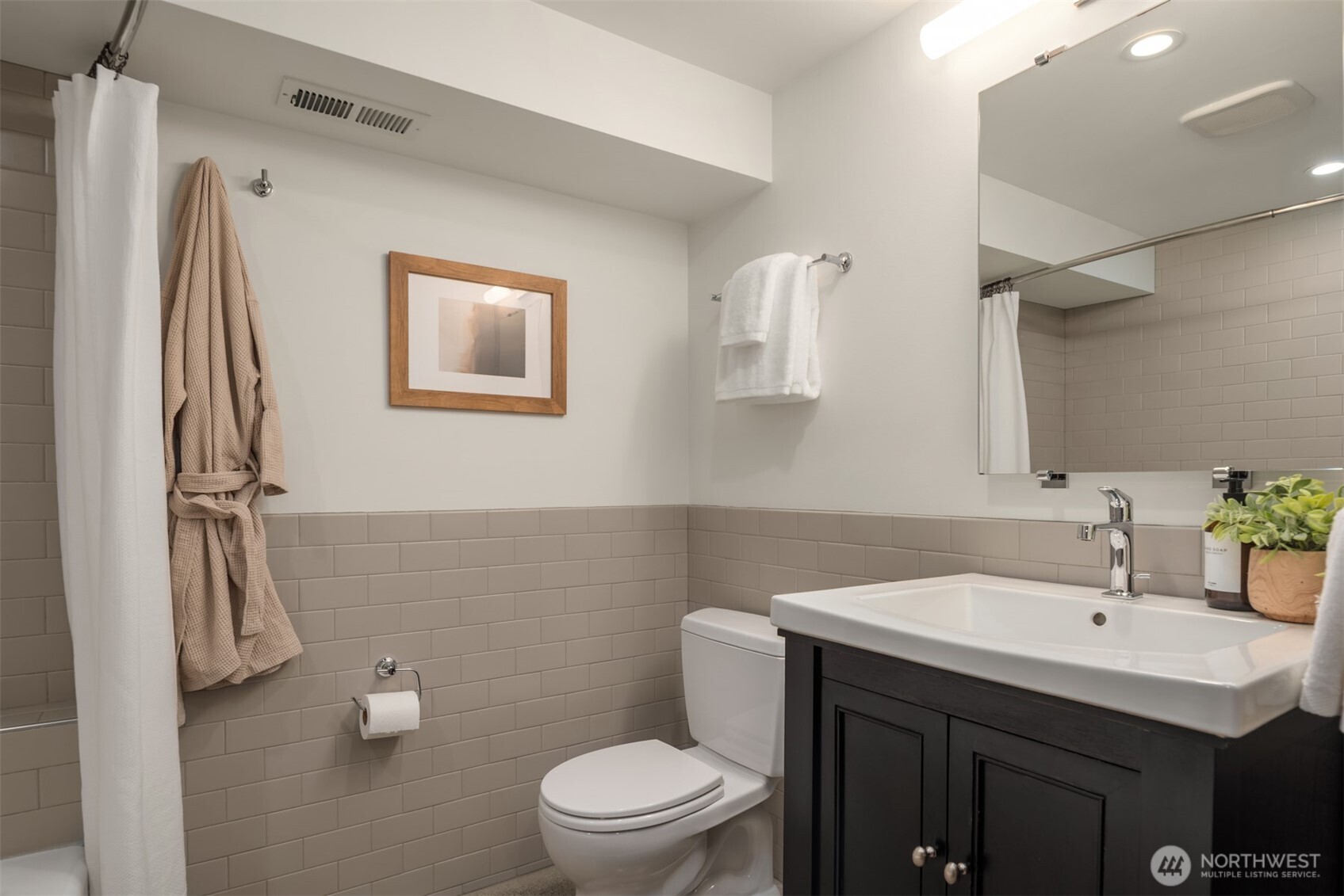 7728 46th Avenue Property Photo 29