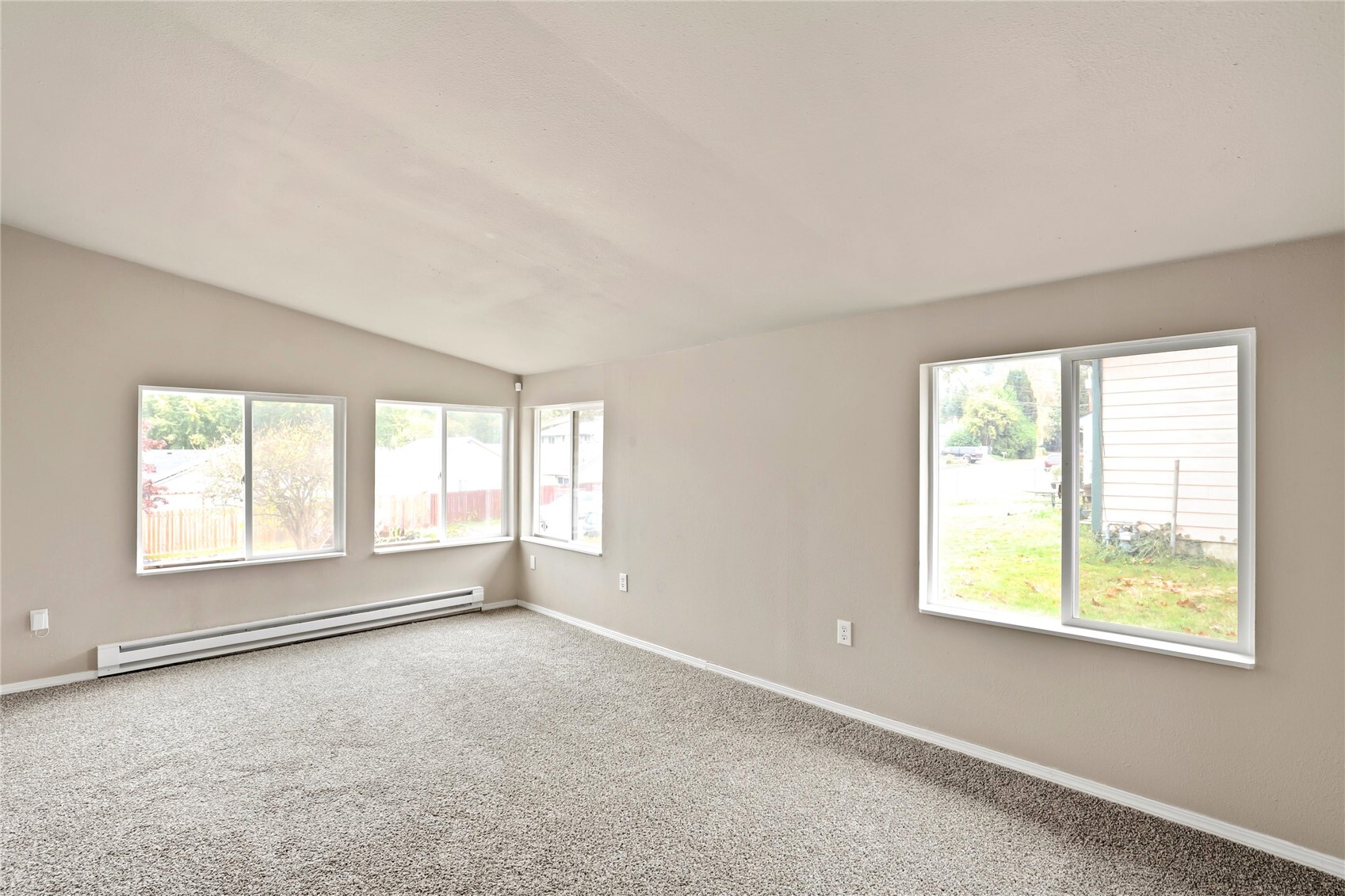 1318 West Street Property Photo 7