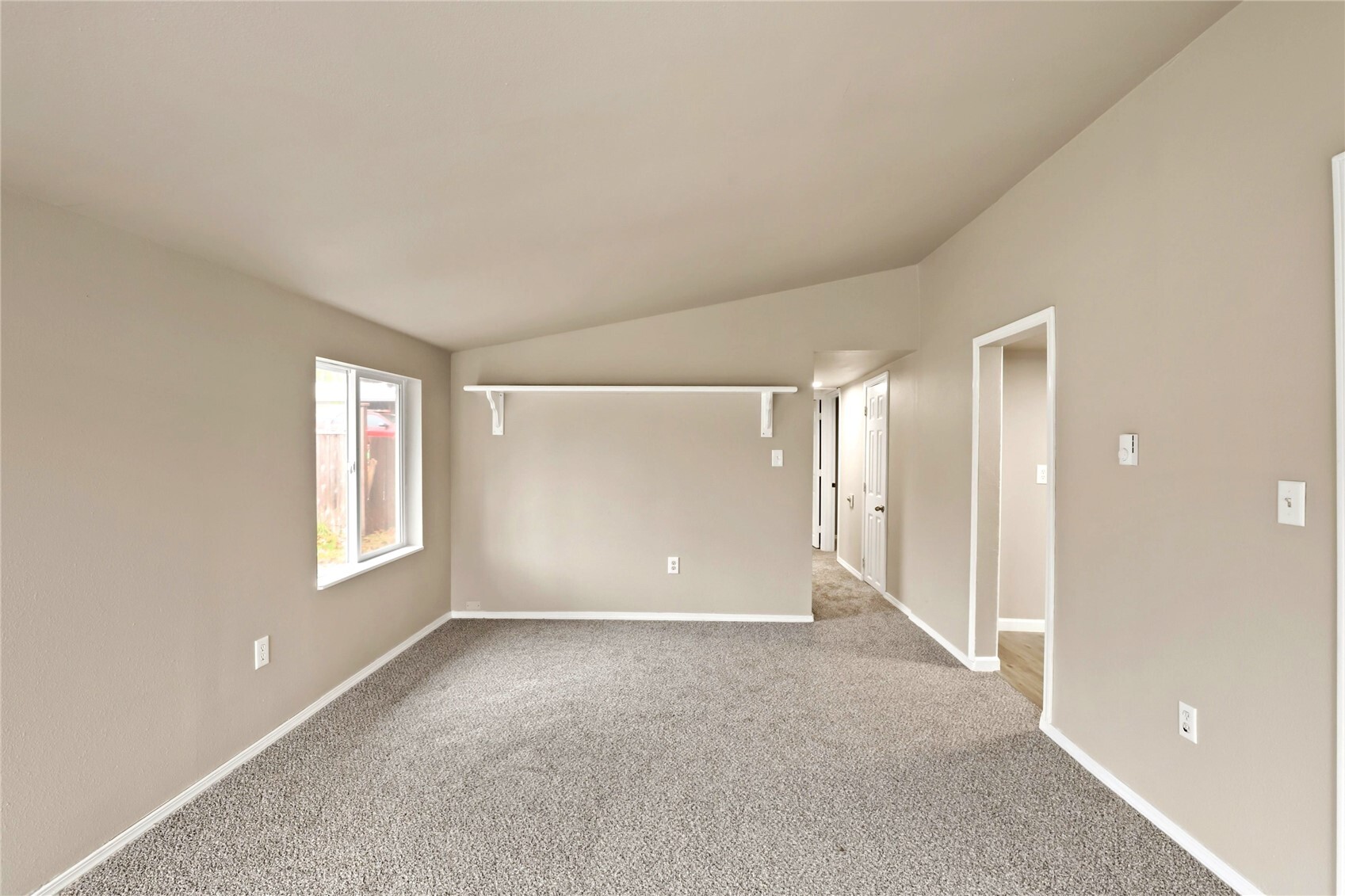1318 West Street Property Photo 8