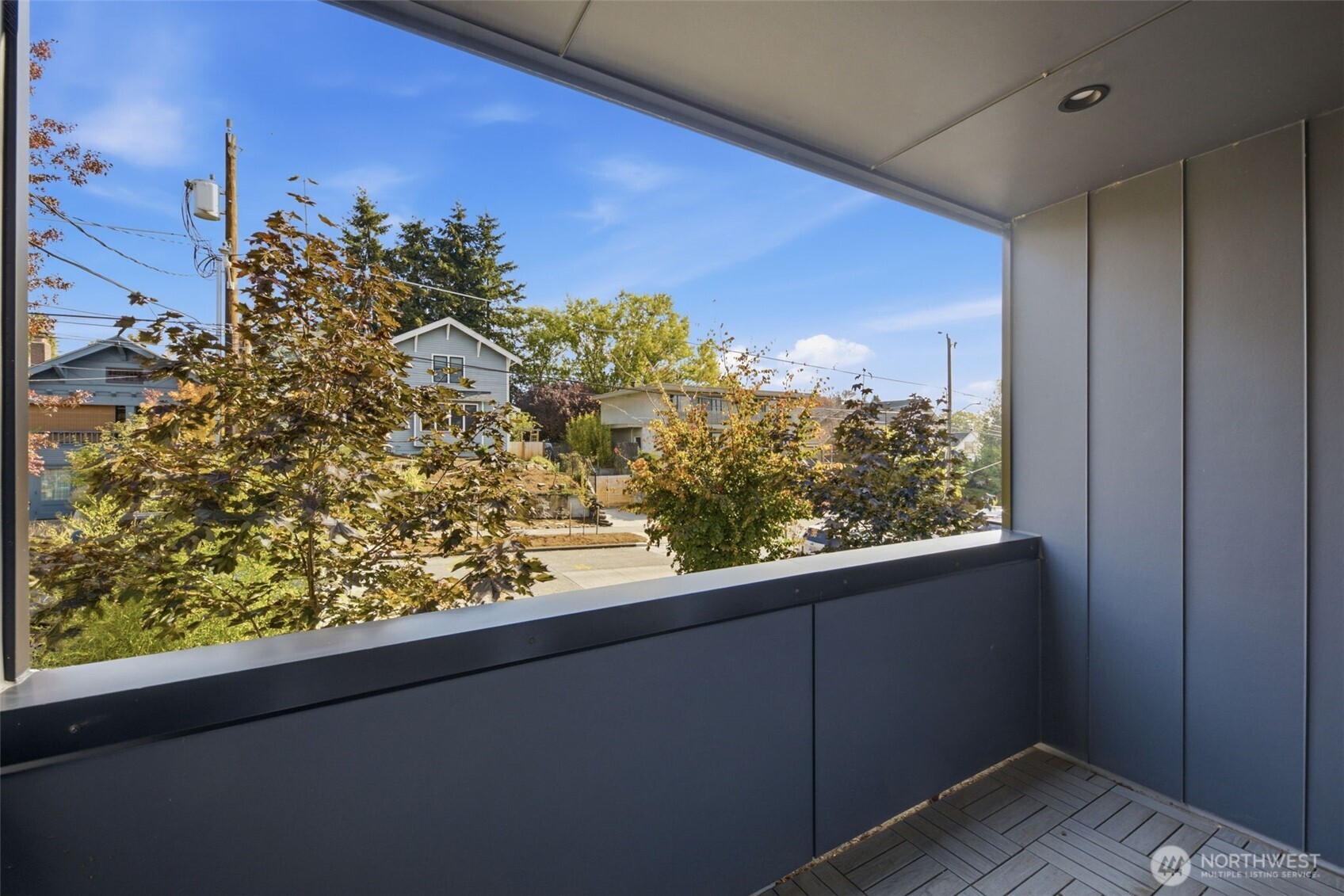 3843 Woodlawn Avenue Property Photo 12