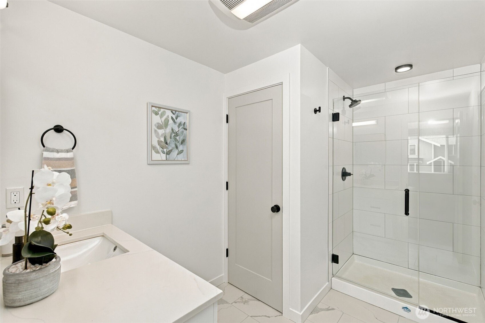 3843 Woodlawn Avenue Property Photo 18