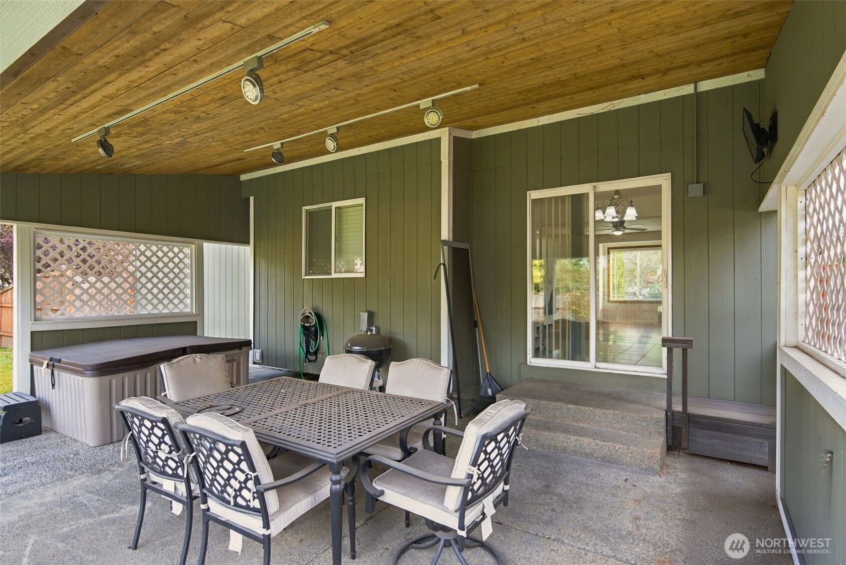 3723 185th Street Ct Property Photo 4