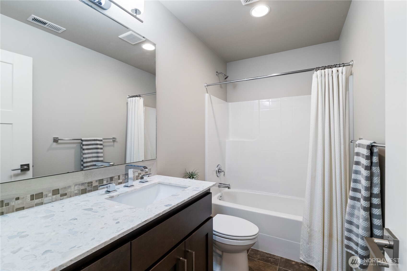 12021 61st Drive Property Photo 28
